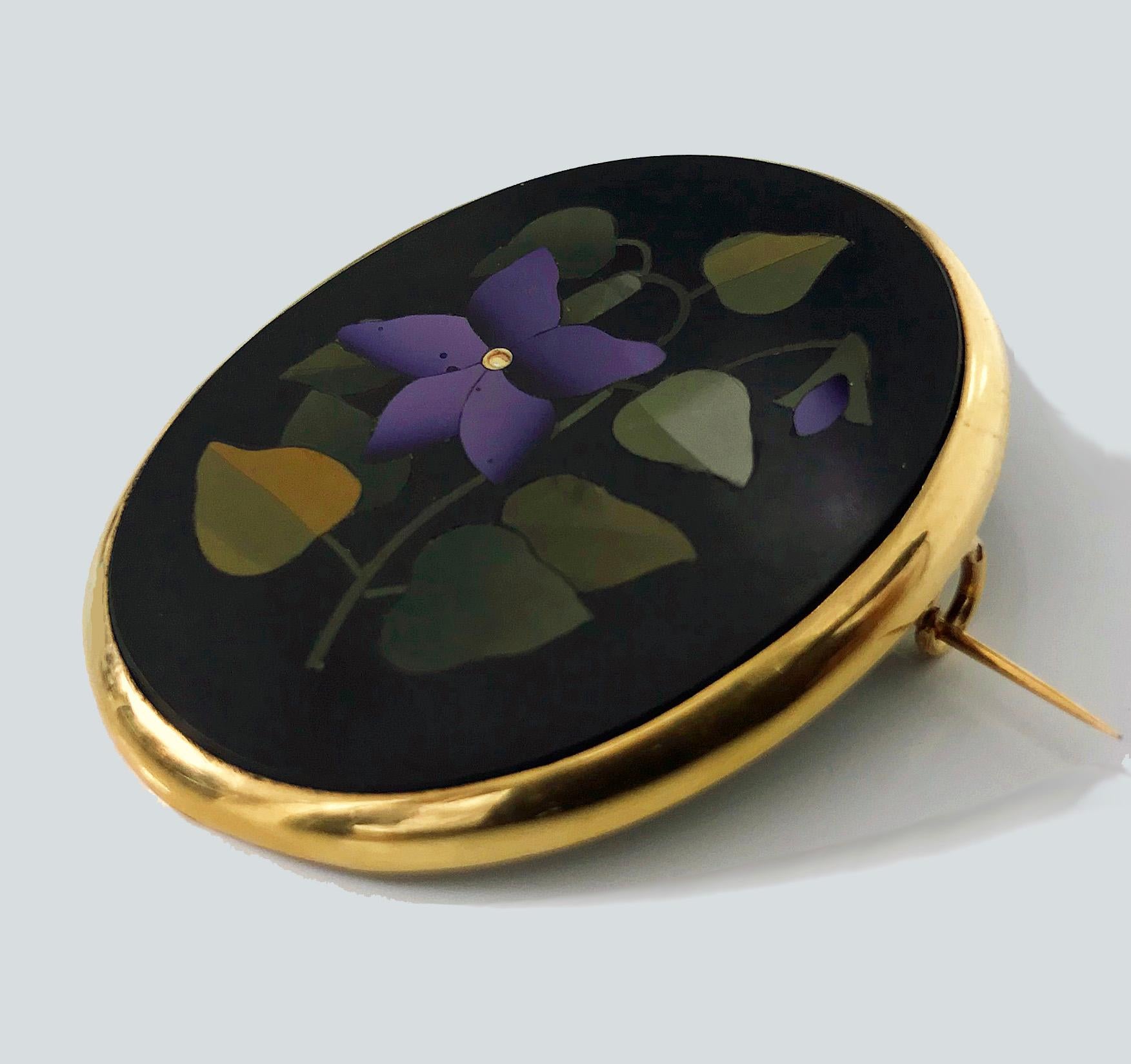 Antique Gold Pietra Dura Brooch, Italy, circa 1875 In Good Condition In Toronto, Ontario