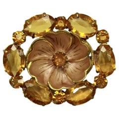 Antike vergoldete Brosche mit Bernsteinglassteinen und pfirsichrosa Emaille-Blume