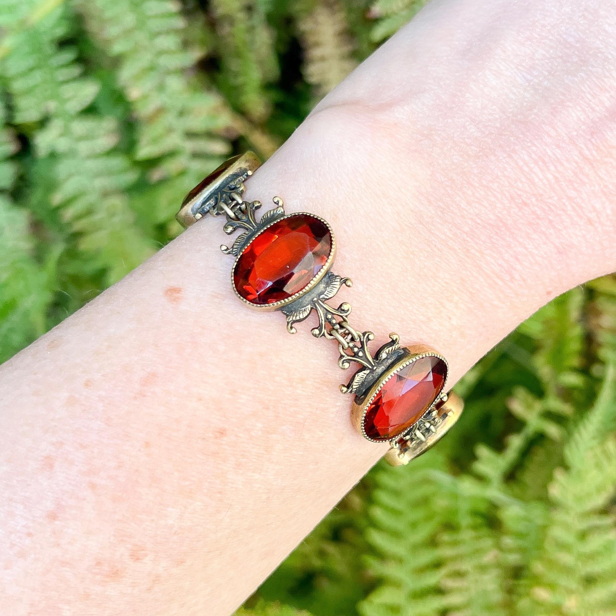 Bracelet antique en filigrane plaqué or et grenat hessonite Bon état - En vente à Skelmersdale, GB