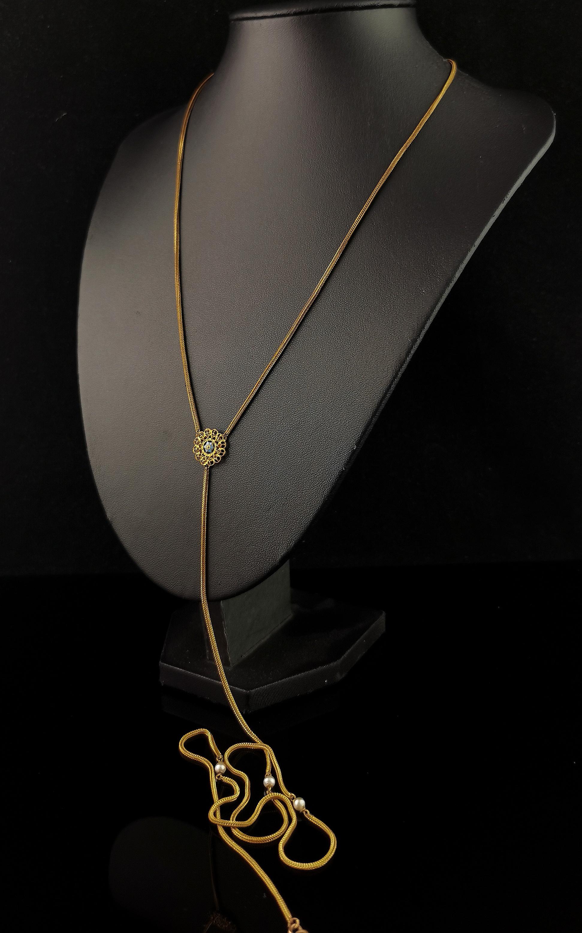 Women's Antique Gold plated lariat chain necklace, Faux pearl, Enamel flower For Sale