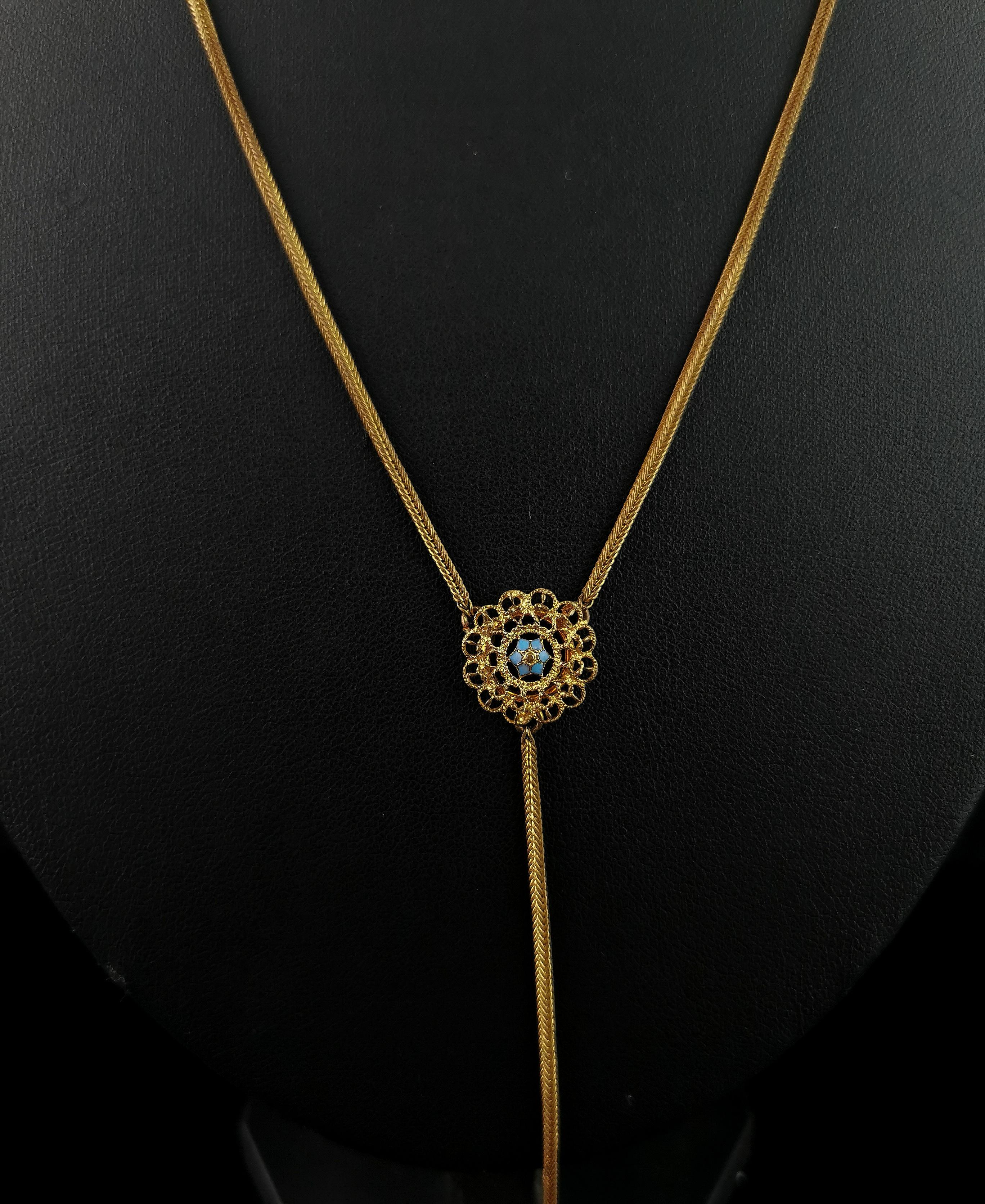 Antique Gold plated lariat chain necklace, Faux pearl, Enamel flower For Sale 1
