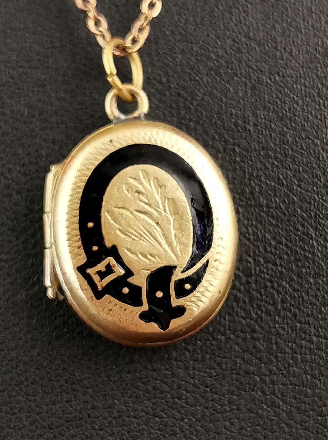 Antikes vergoldetes Trauer Medaillon, schwarze Emaille, Halskette  1