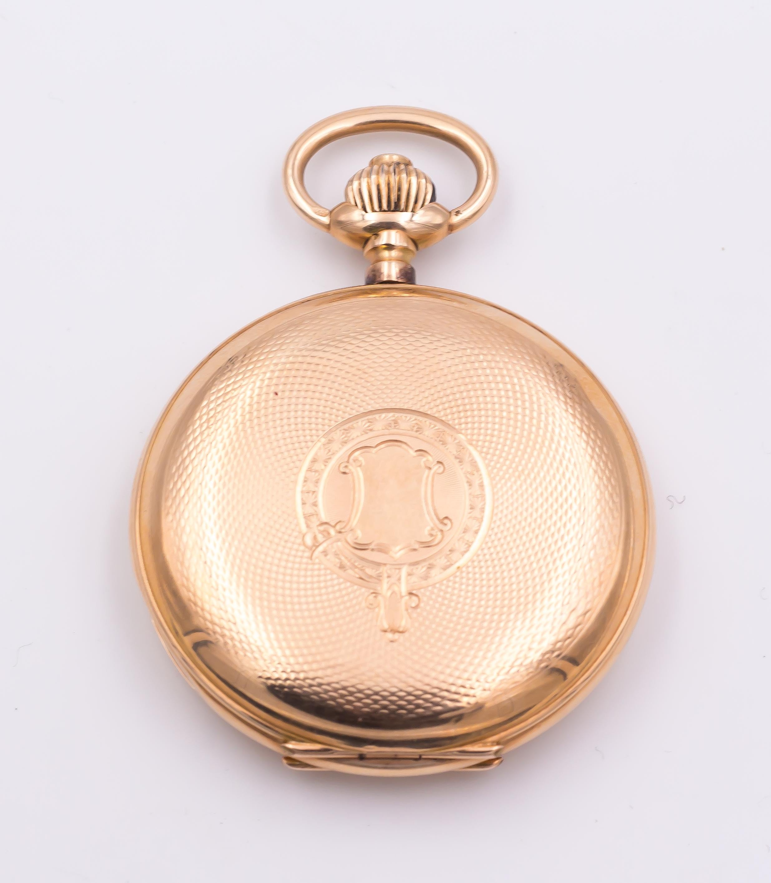 A very elegant antique gold pocket watch, dating from the late Nineteenth Century. 

MATERIALS
Yellow gold

MEASUREMENTS
Diameter: 49 mm