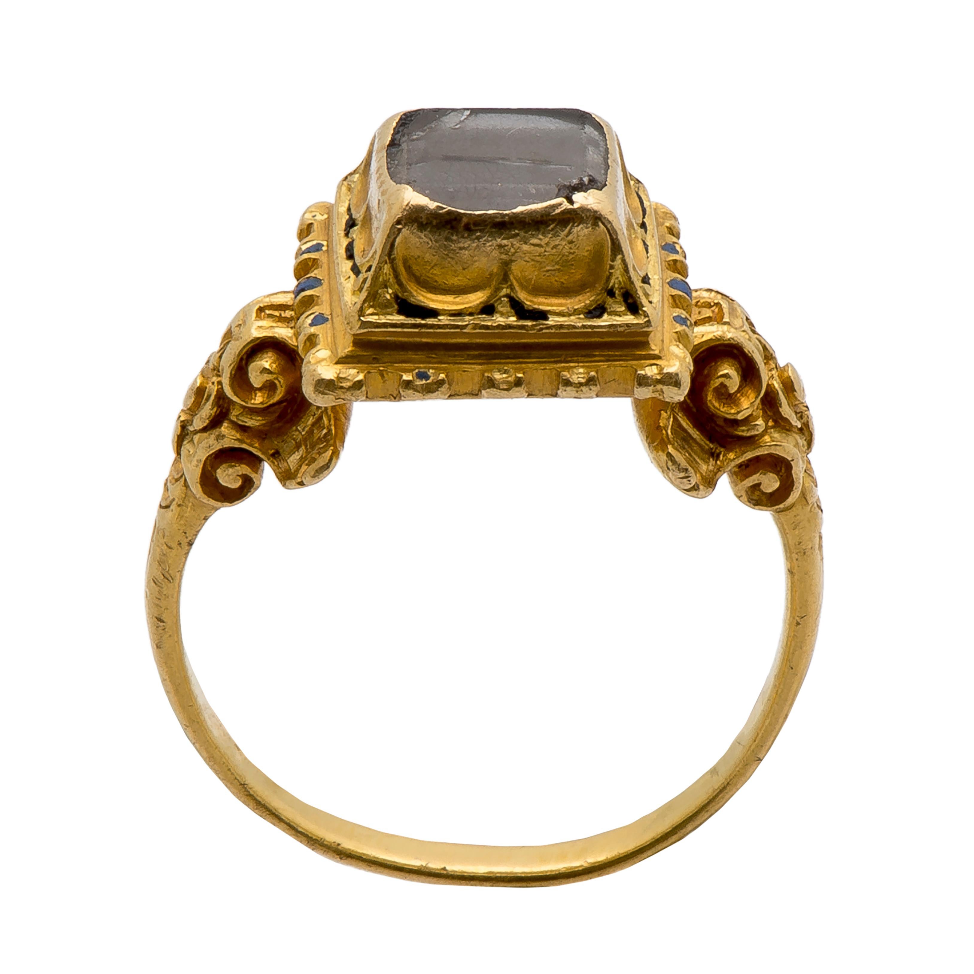 Square Cut Antique Gold Renaissance Gemstone Ring