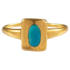 Antique Gold Renaissance Ring with Turquoise Cabochon