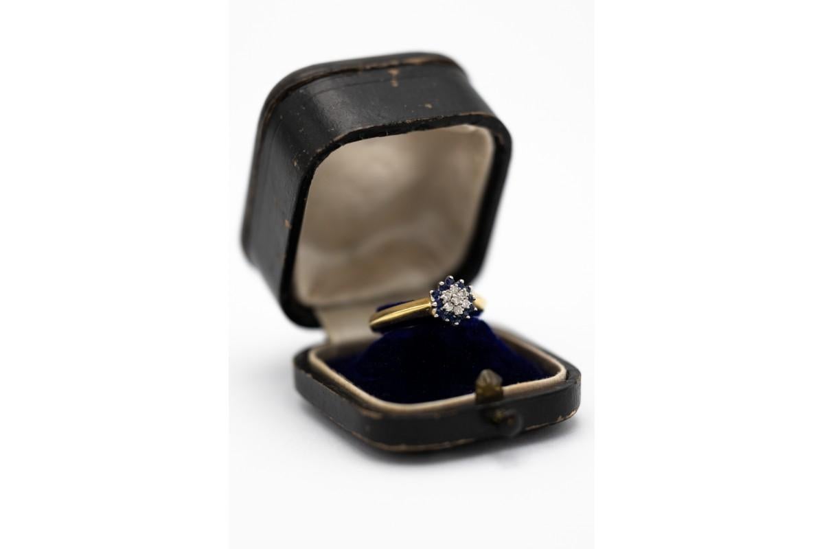 Antique gold ring with diamonds and sapphires, Great Britain, mid-20th century. For Sale 1