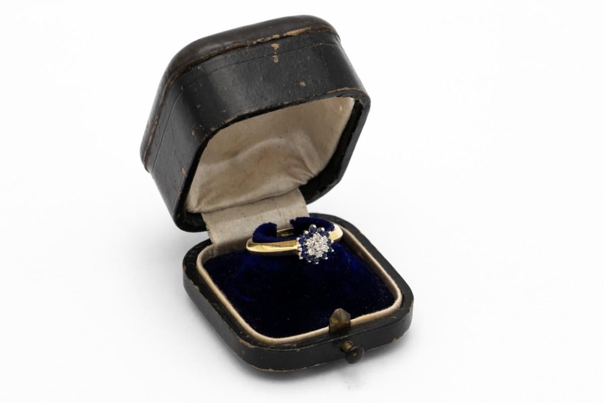 Antique gold ring with diamonds and sapphires, Great Britain, mid-20th century. For Sale 2