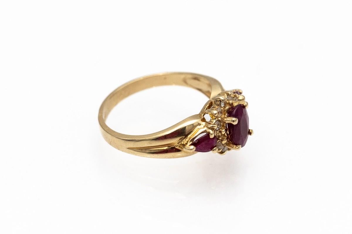 Antique gold ring with rubies and diamonds, Scandinavia, mid-20th century. 4