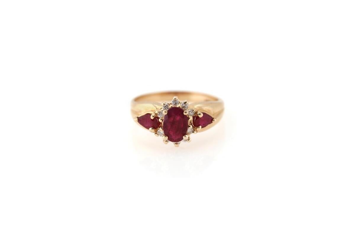 Antique gold ring with rubies and diamonds, Scandinavia, mid-20th century. 6