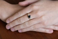 Bague ancienne en or avec saphir et diamants, Autriche, vers les années 1930.