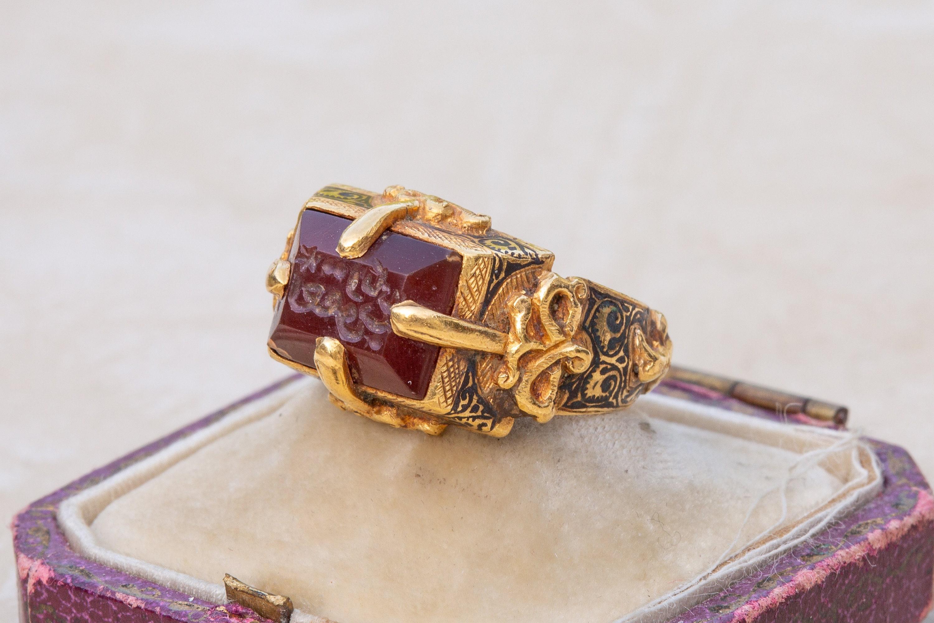 Antique Gold Seljuk 12th Century Ring Carnelian Intaglio Kufic Islamic Signet For Sale 4