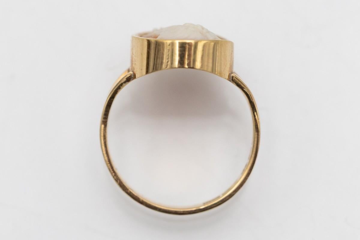 Antique gold set, ring and earrings with cameo, Sweden. For Sale 3