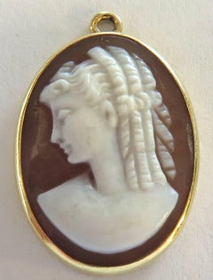 Antique Gold Shell Cameo Pendant Charm
