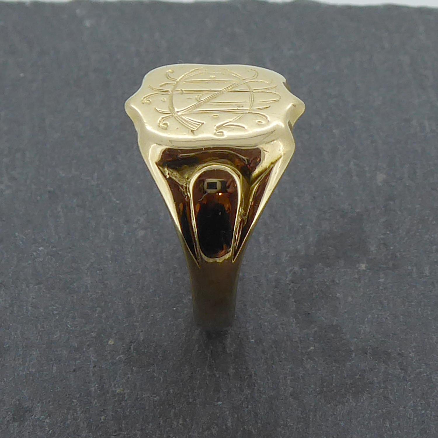 Art Deco Antique Gold Signet Ring, 18 Carat Gold Hallmarked Birmingham, 1915
