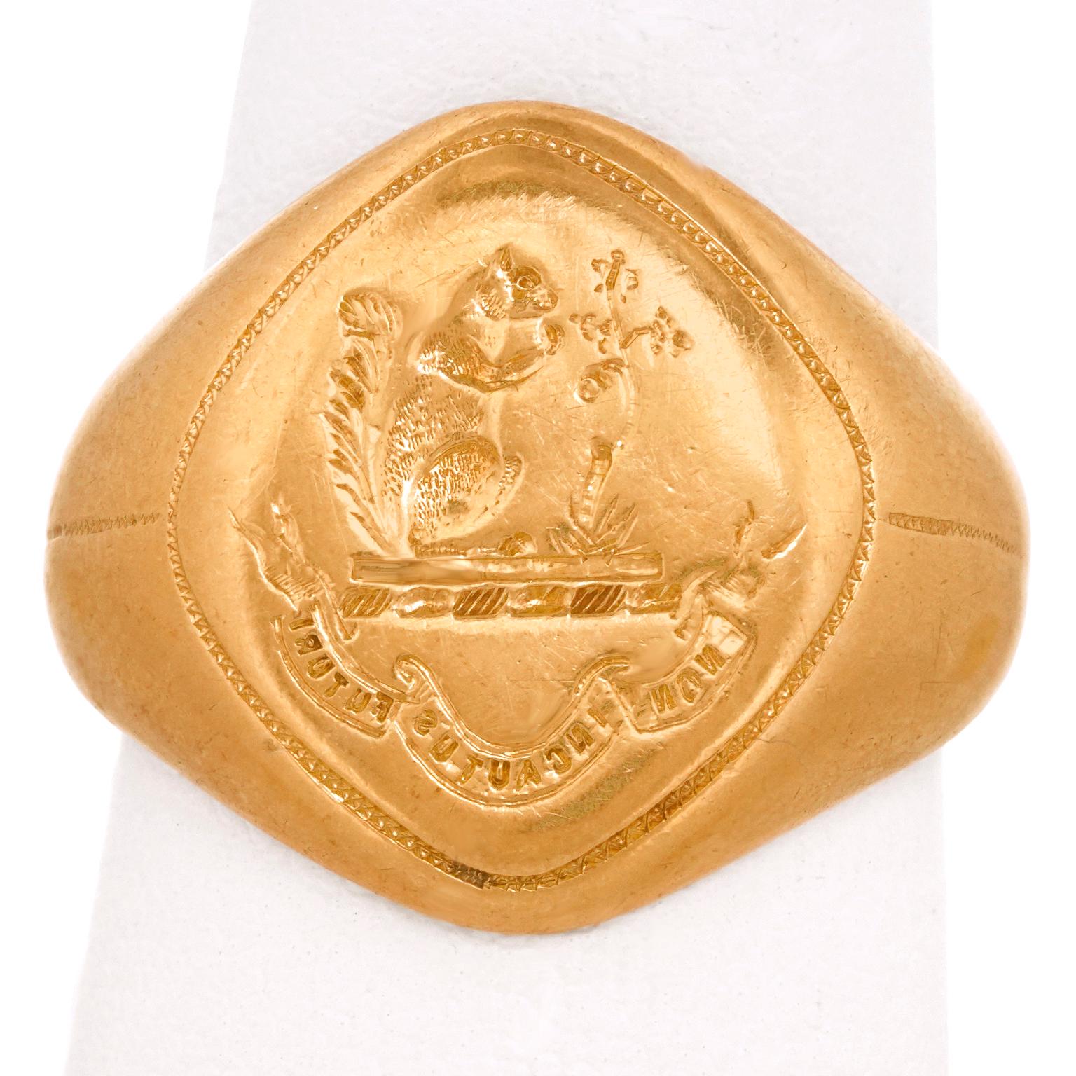 Anillo de sello de oro antiguo con ardilla 5