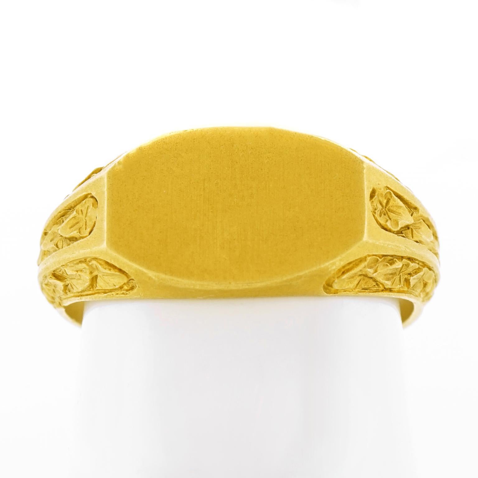 Antique Gold Signet Ring 2
