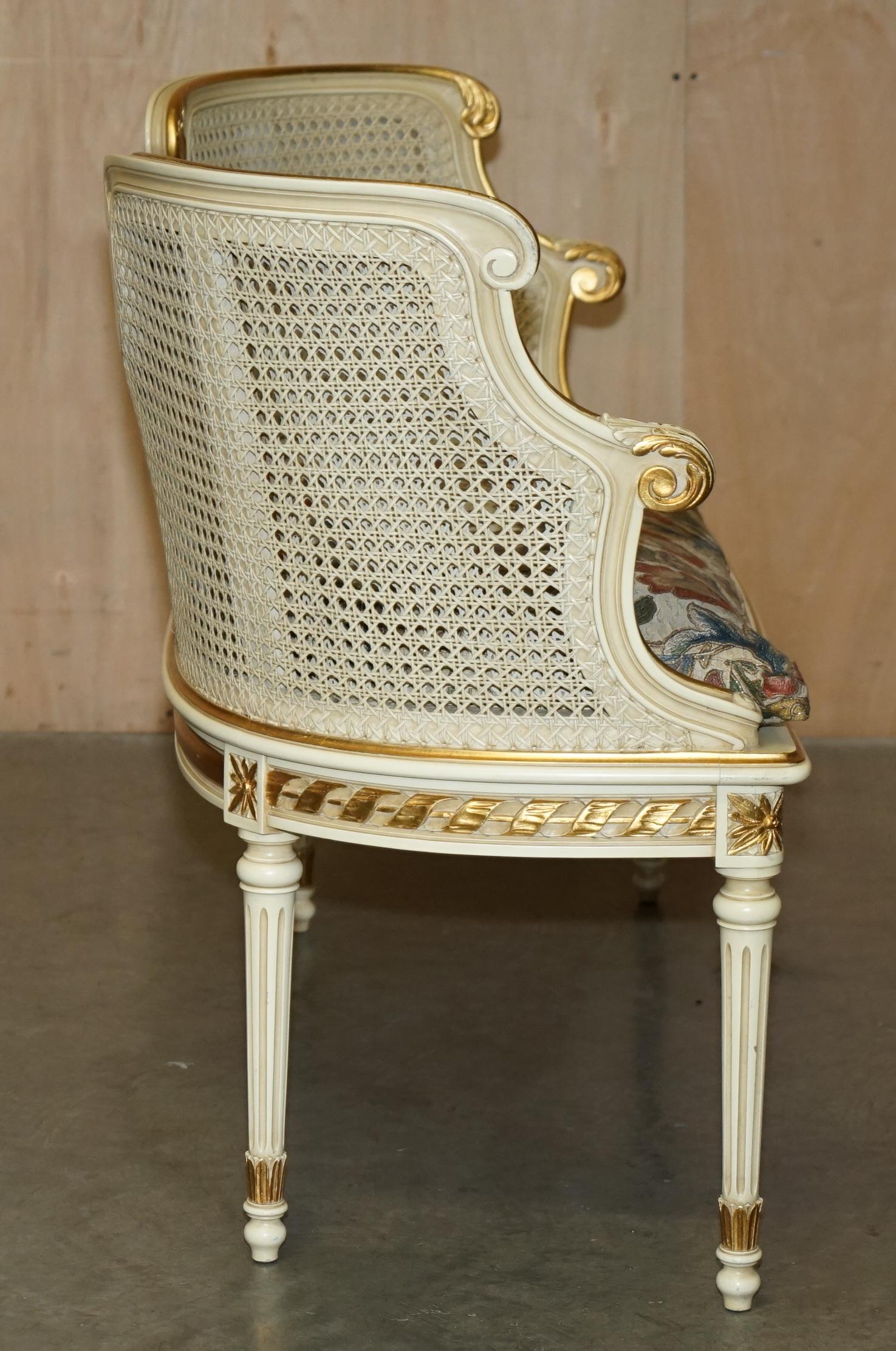 ANTIQUE GOLD & SILVER LEAF EMBROIDERED FRENCH LOUIS BERGERE WiNDOW SEAT BENCH For Sale 4