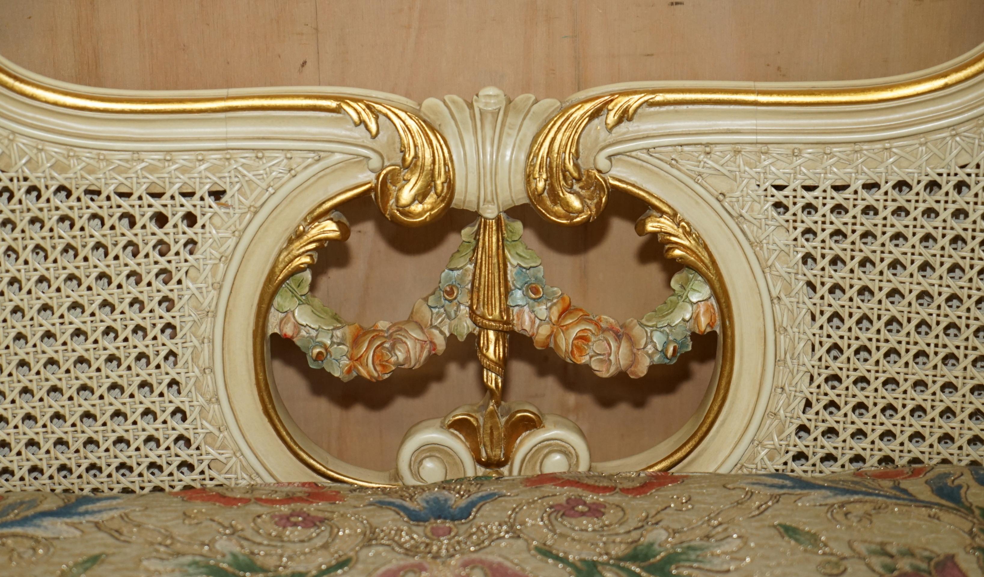 ANTIQUE GOLD & SILVER LEAF EMBROIDERED FRENCH LOUIS BERGERE WiNDOW SEAT BENCH In Good Condition For Sale In West Sussex, Pulborough