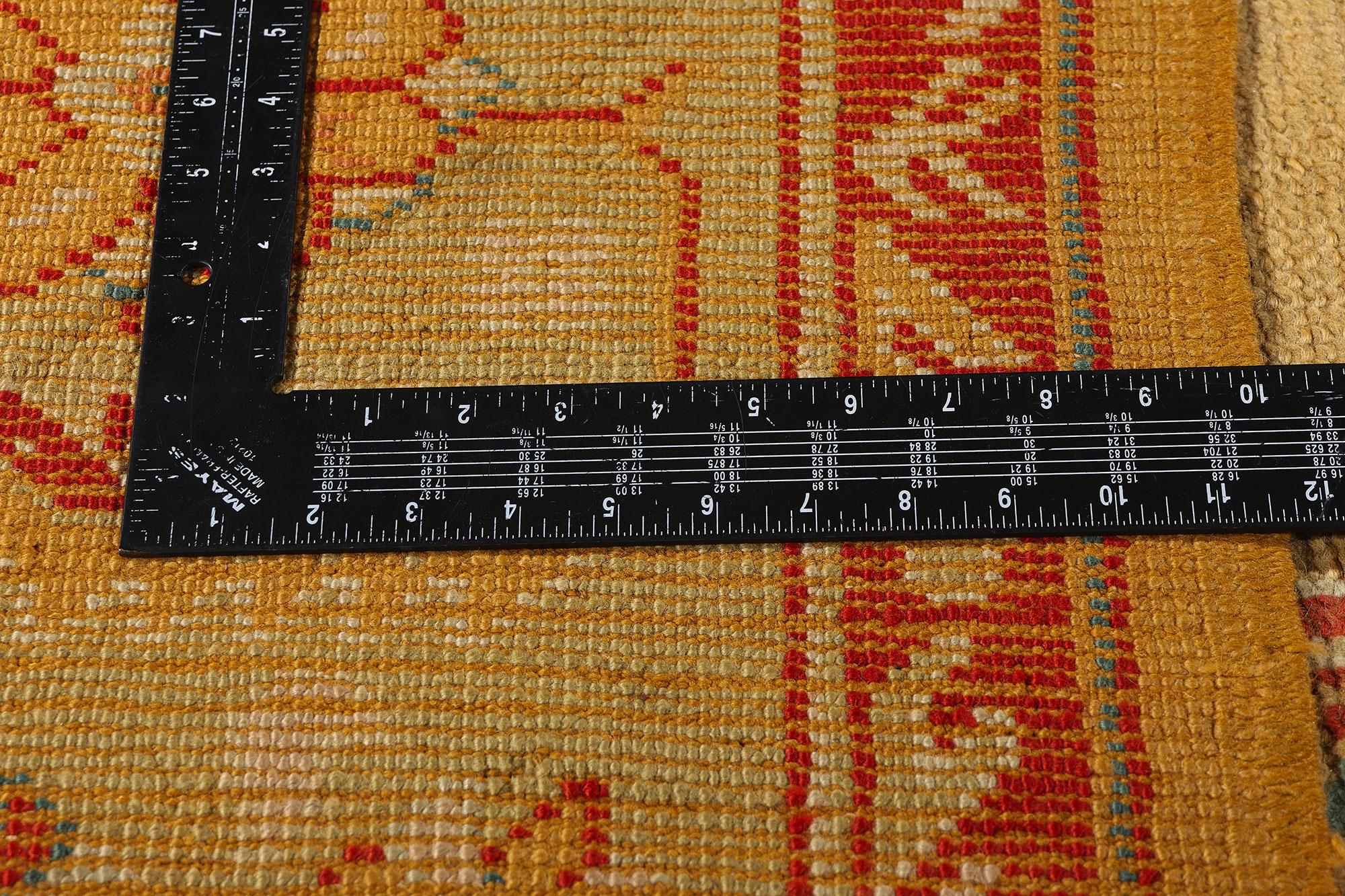 Wool 1900's Gold Turkish Medallion Oushak Rug with Traditional Style For Sale