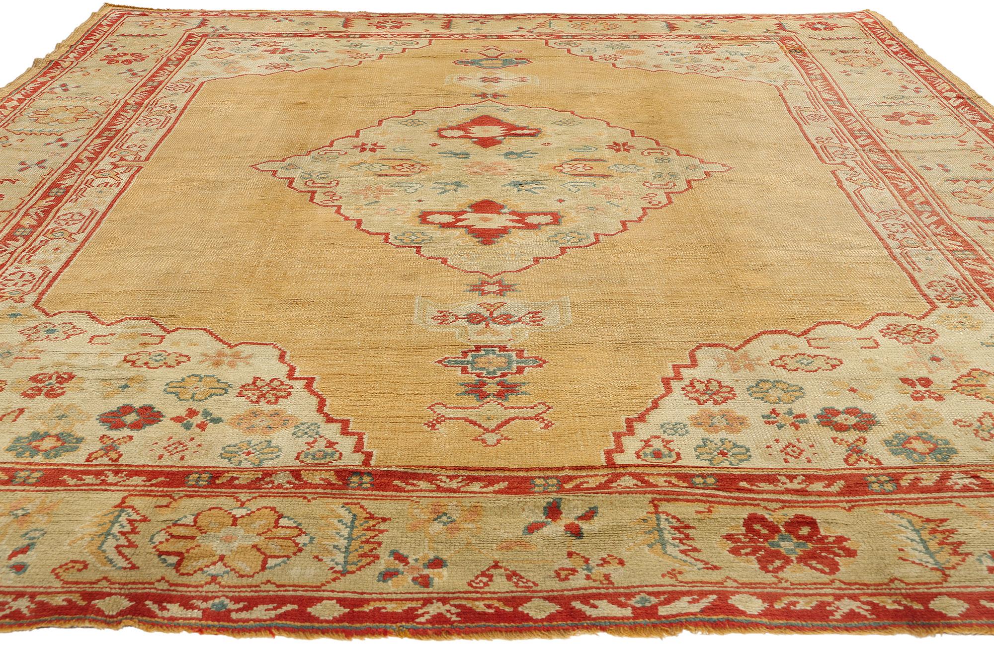 Bohemian 1900's Gold Turkish Medallion Oushak Rug with Traditional Style For Sale