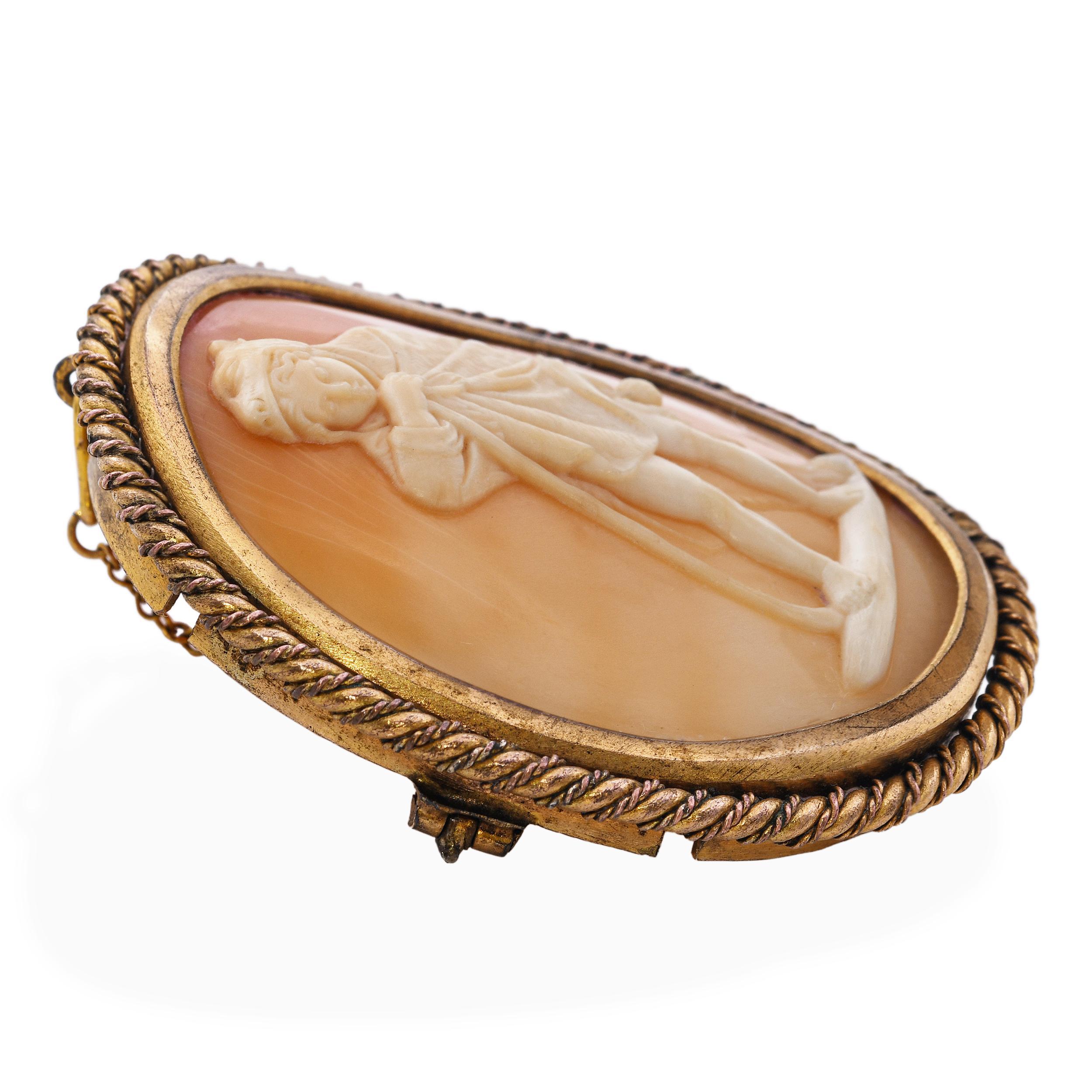 Antike Gold Vermeil Shell Cameo 