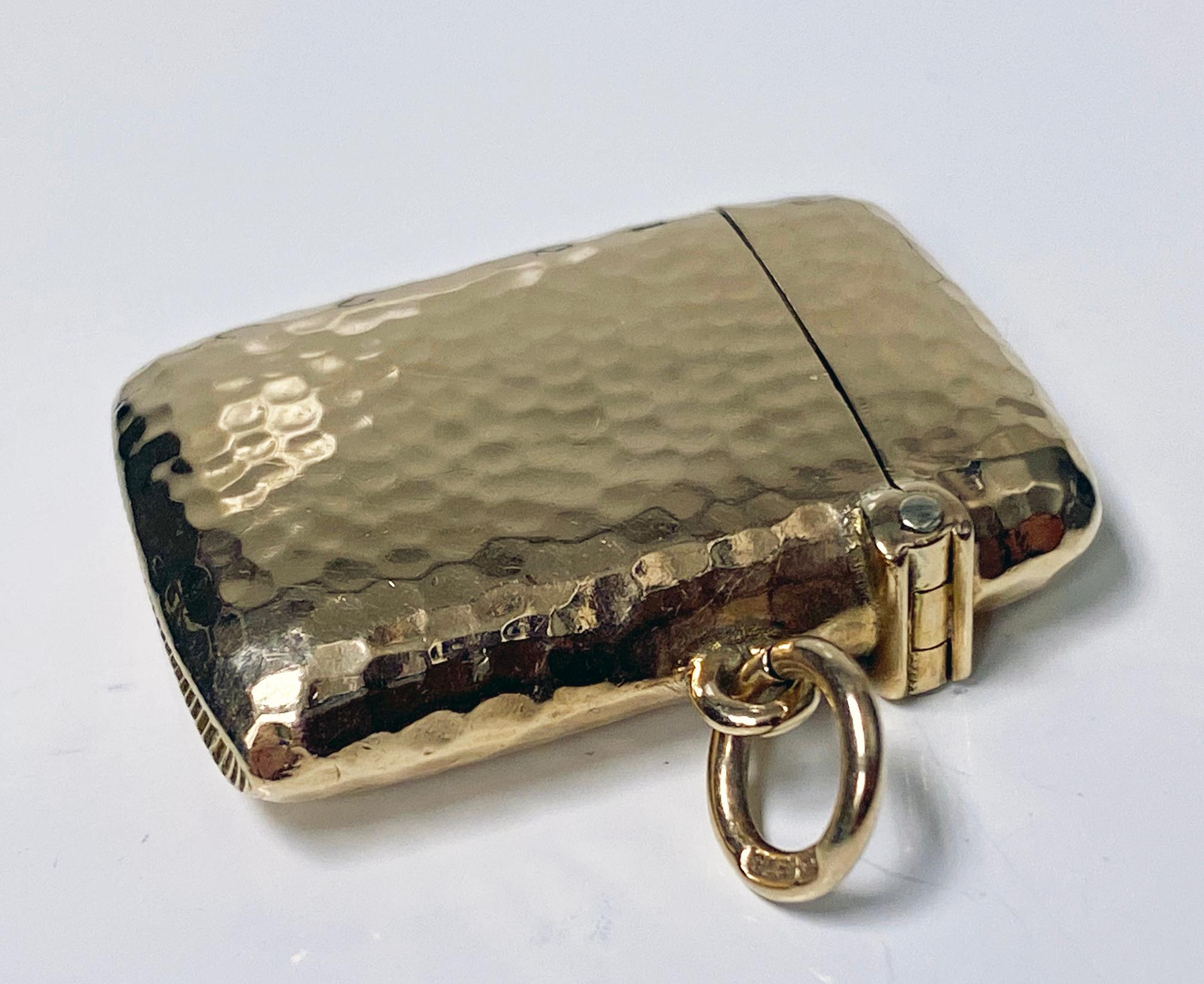 Antique Gold Vesta Case, Chester, 1905 In Good Condition In Toronto, ON