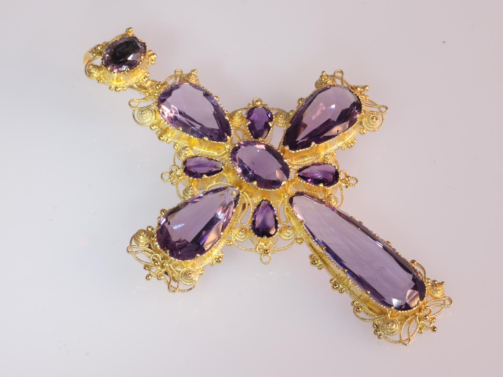 Antique Gold Victorian Filigree Cross Ten Beautiful Amethysts Brooch/Pendant For Sale 2