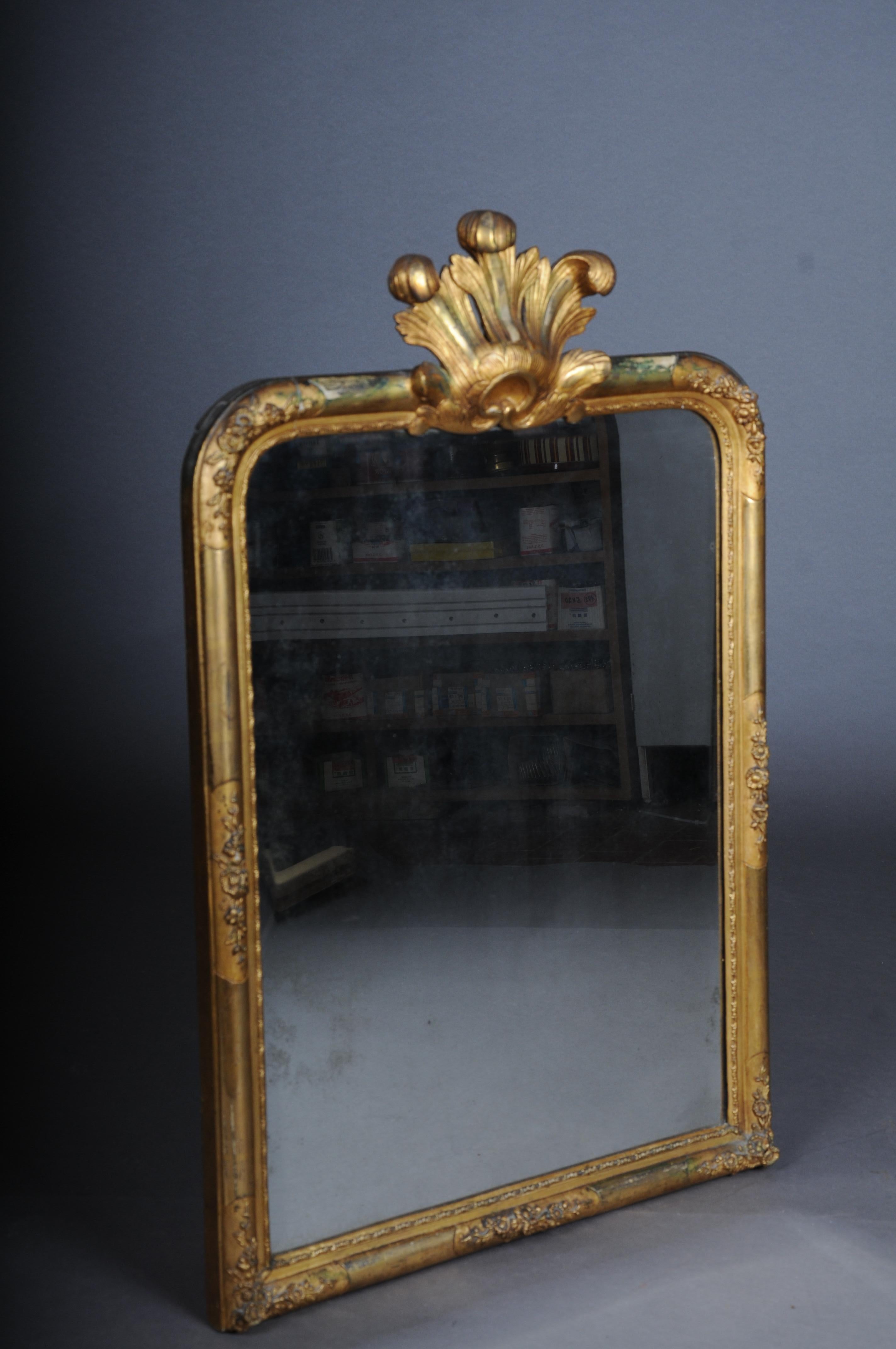 Antique gold wall mirror from 1780 For Sale 4