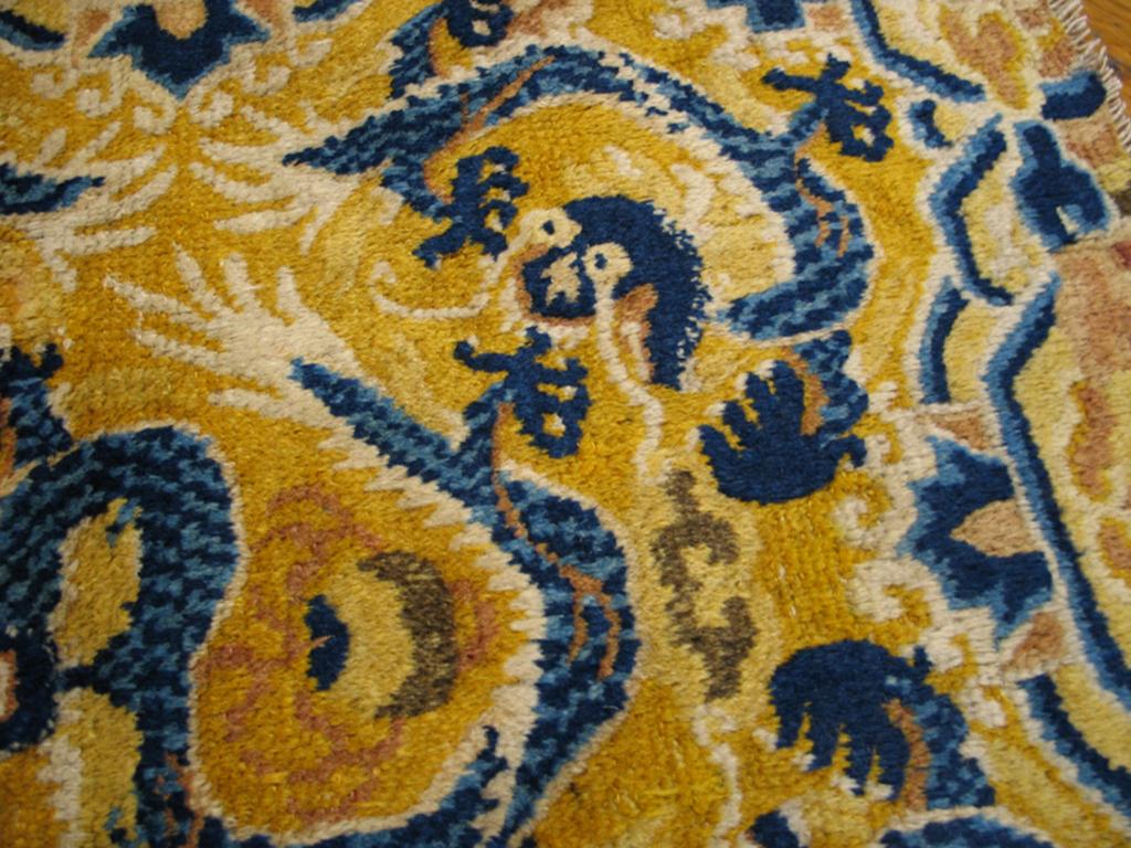 Antique Golden Ningxia Rug In Good Condition For Sale In New York, NY