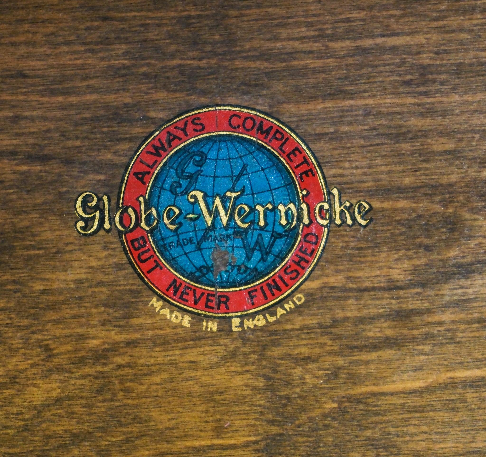 Antique Golden Oak English Globe Wernicke  Five Section Bookcase With Drawer In Good Condition In Norwich, GB