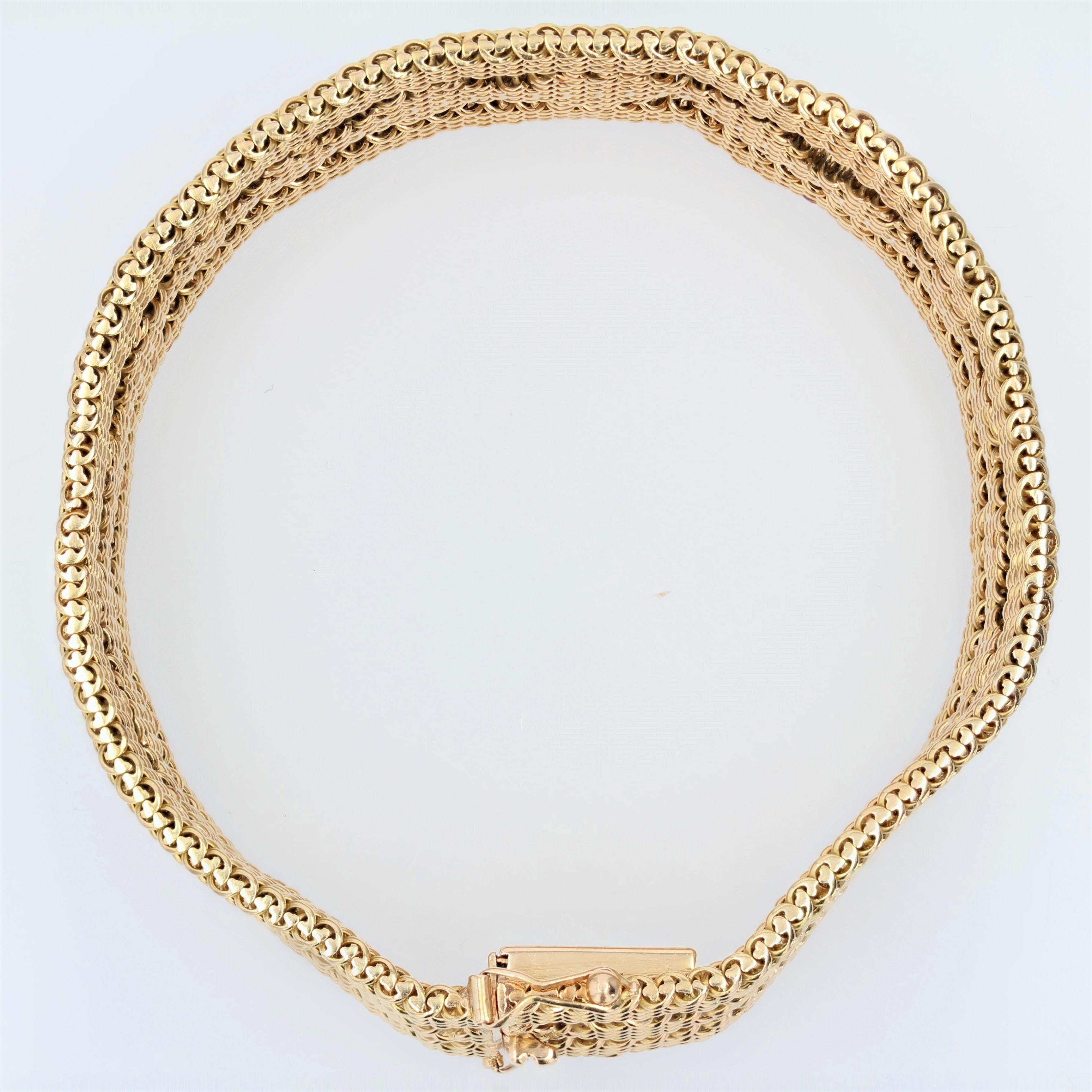 1960s Retro 18 Karat Yellow Gold Woven Bracelet In Excellent Condition For Sale In Poitiers, FR