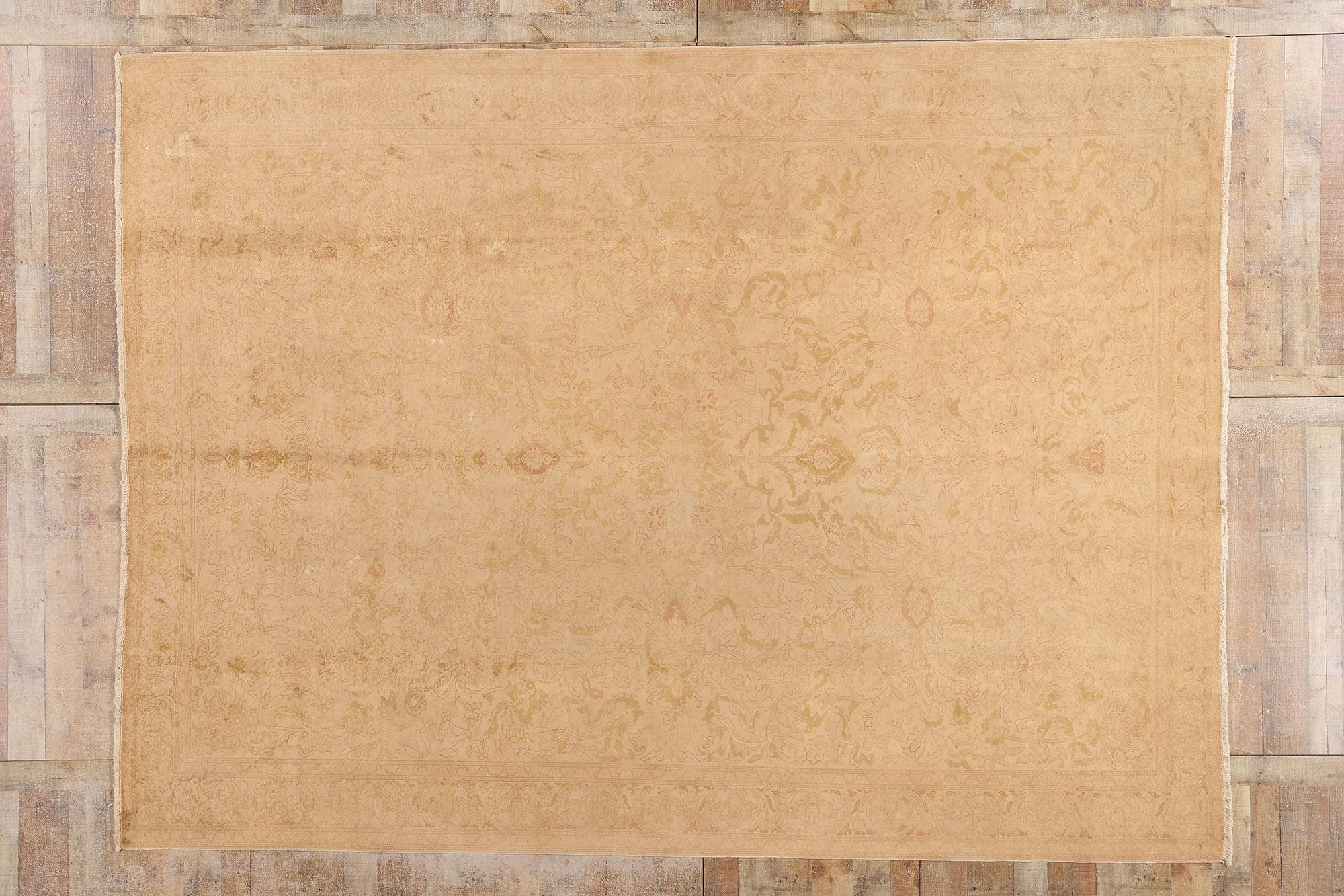 Antique Golden Turkish Oushak Rug with Minimalist Appeal in Soft Muted Colors For Sale 4