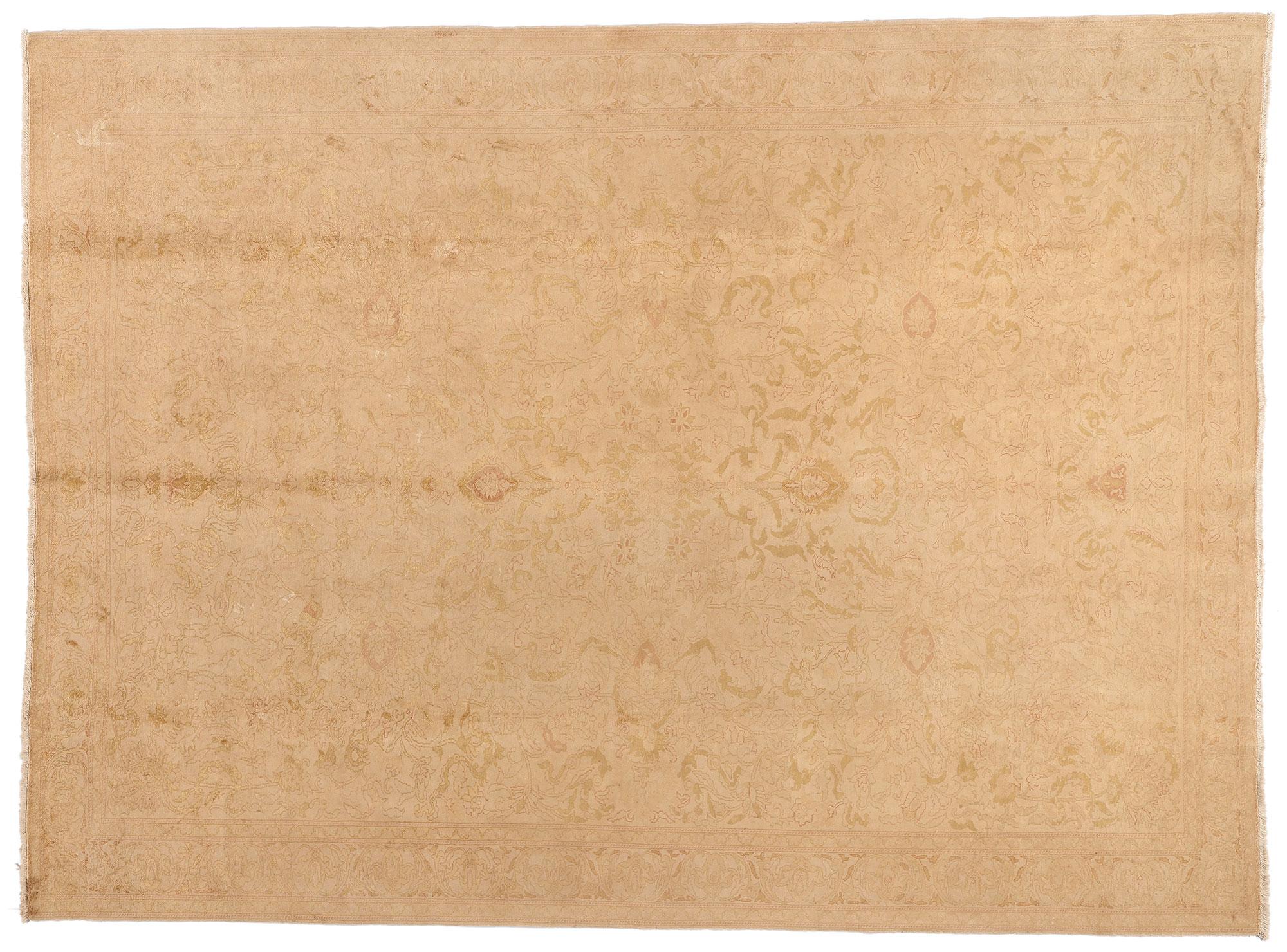 Antique Golden Turkish Oushak Rug with Minimalist Appeal in Soft Muted Colors For Sale 5