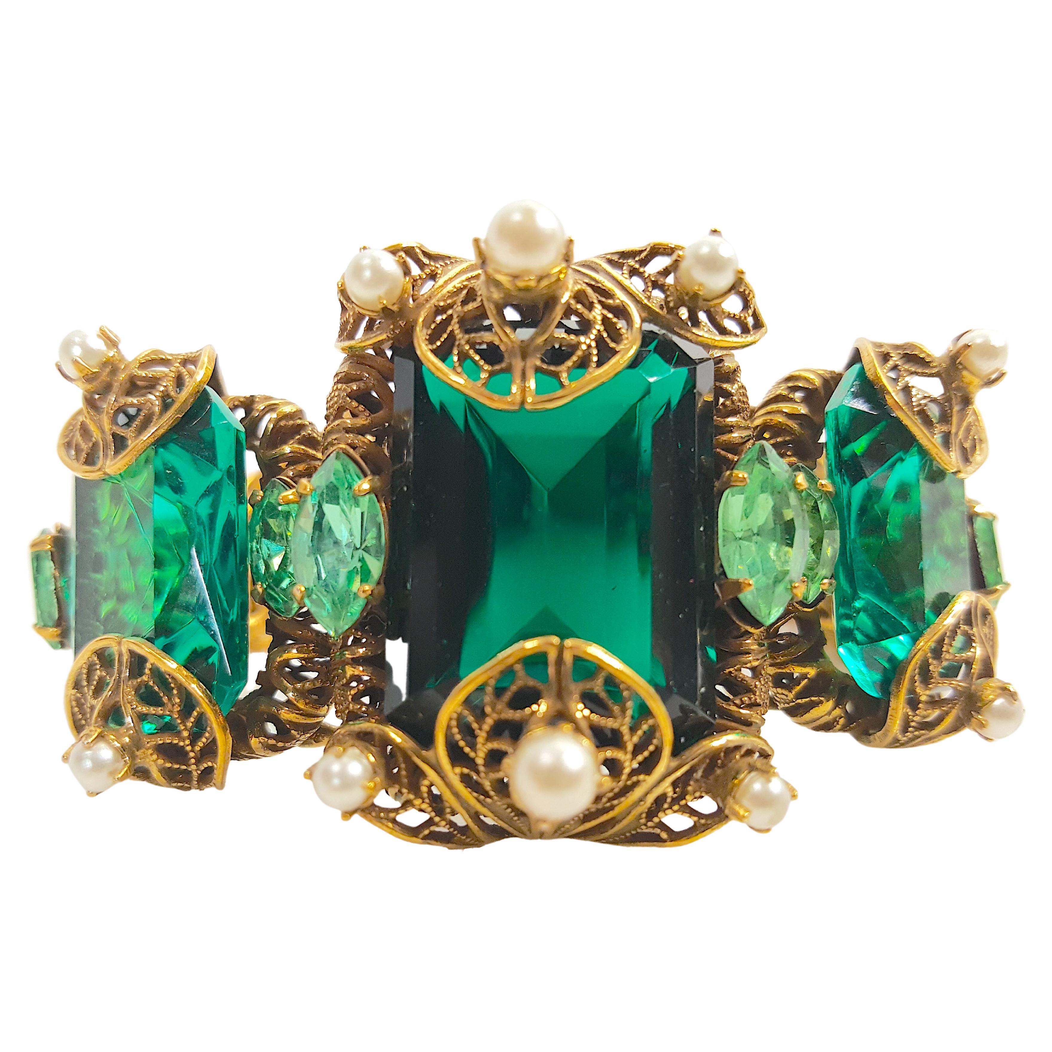 Antikes Armband aus vergoldetem, vergoldetem Filigree-Set FauxEmerald Chrysoberyll Perle Gold Glieder- und Kette im Angebot