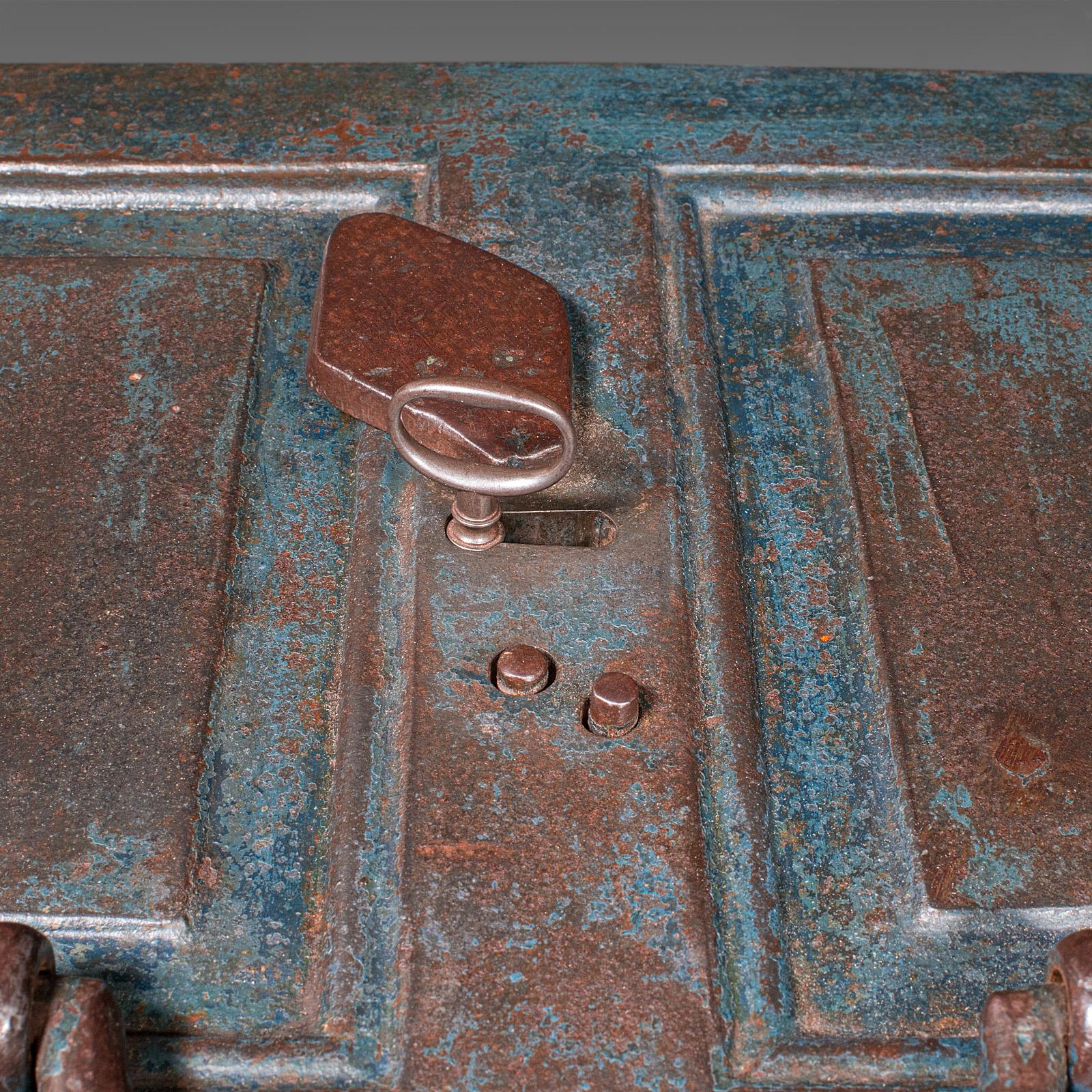 Antiker Goldschmiedetresor, englisch, schwerer Gusseisen-Tresor mit Schloss, viktorianisch im Angebot 4