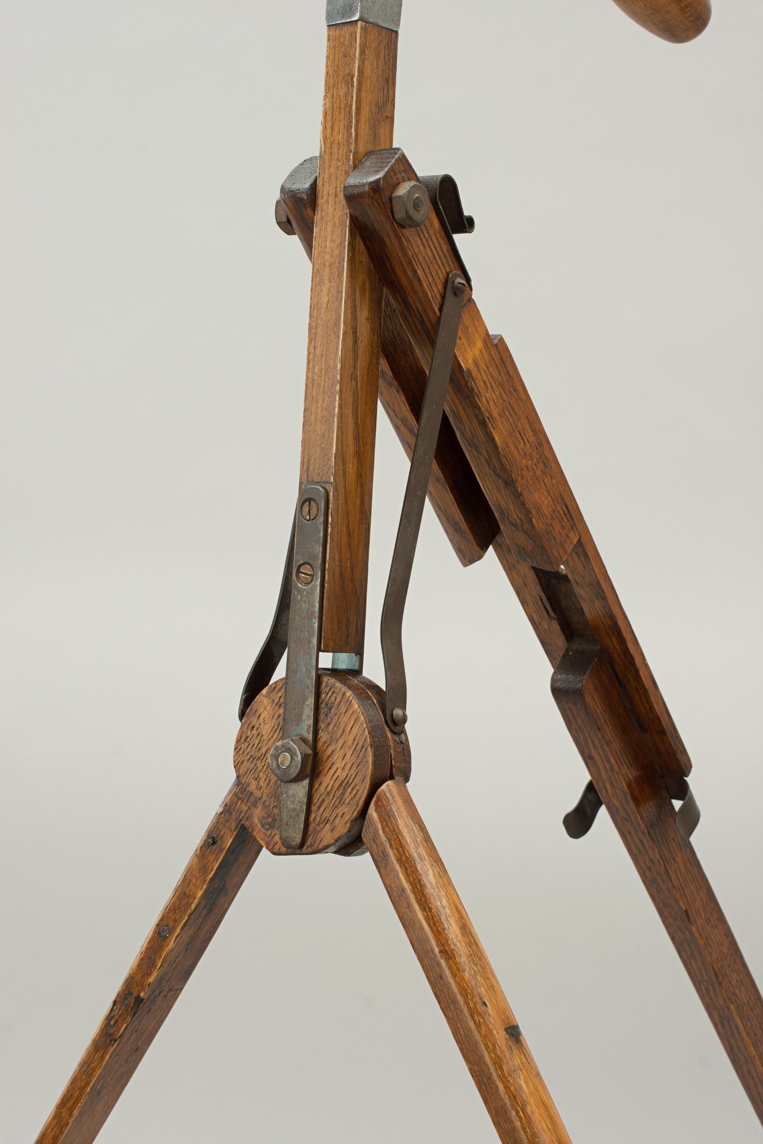 Antique Golf Bag Stand, Automaton Caddy Golf Bag Stand, F.H. Ayres In Good Condition In Oxfordshire, GB