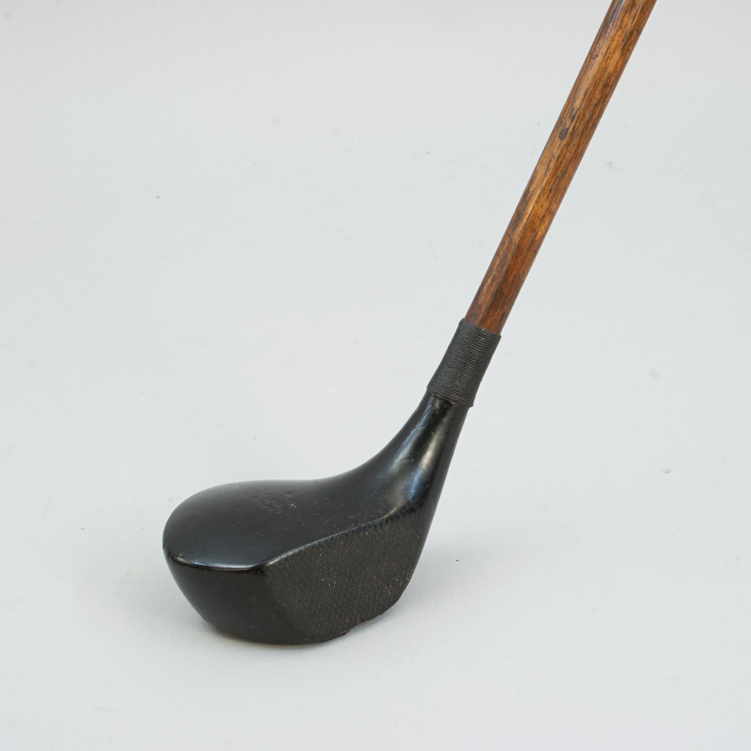 Driver Excelite antico, mazza da golf.
Un bastone da golf molto raro e ricercato, il driver 