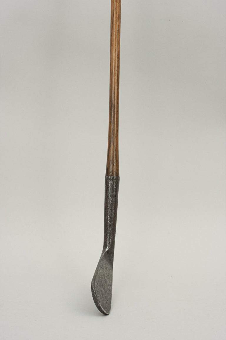 Antique Golf Club Smooth Face Iron by J&D Clark of Musselburgh In Good Condition For Sale In Oxfordshire, GB