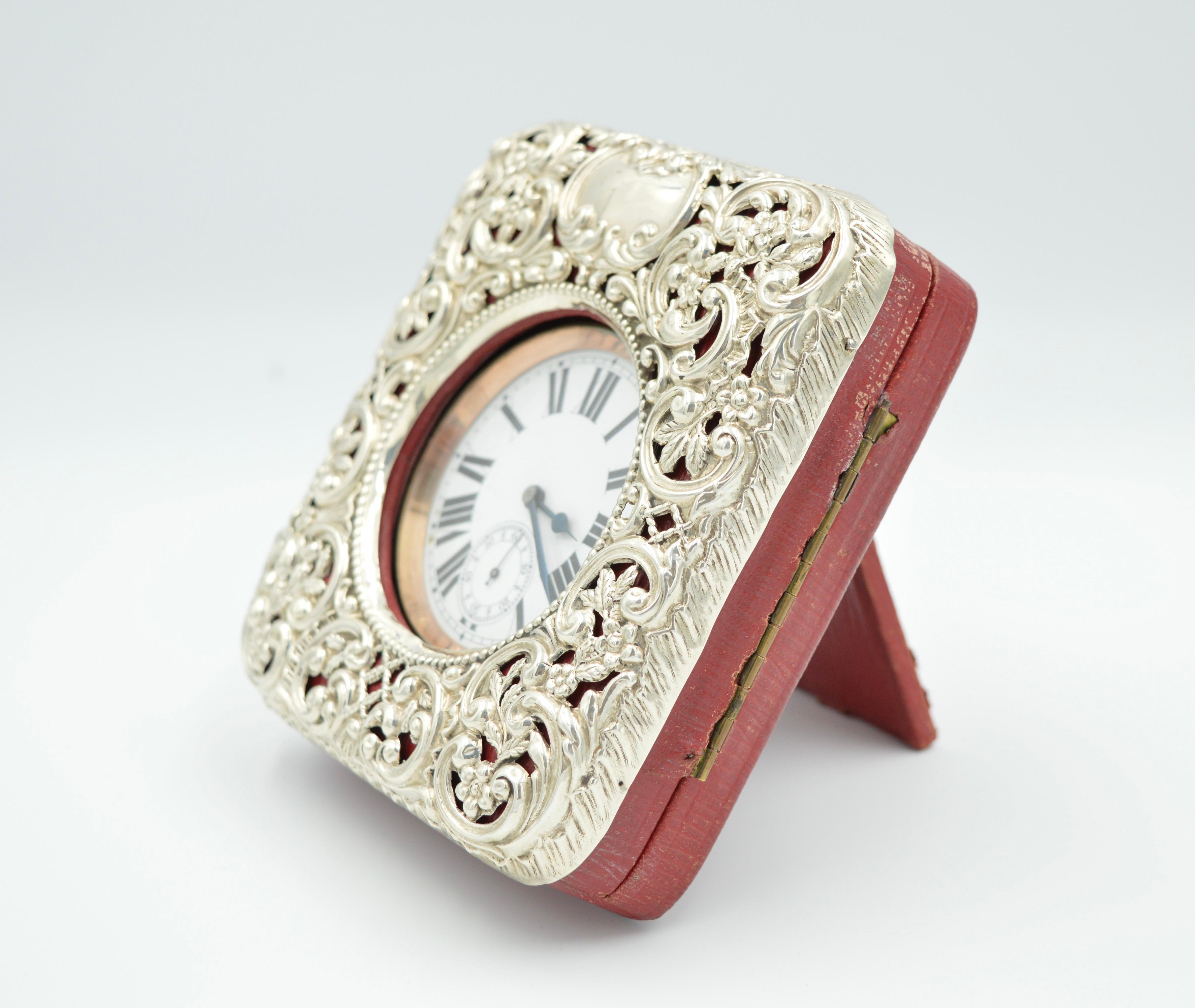 Antique Goliath pocket travel desk clock In Good Condition In Chelmsford, GB