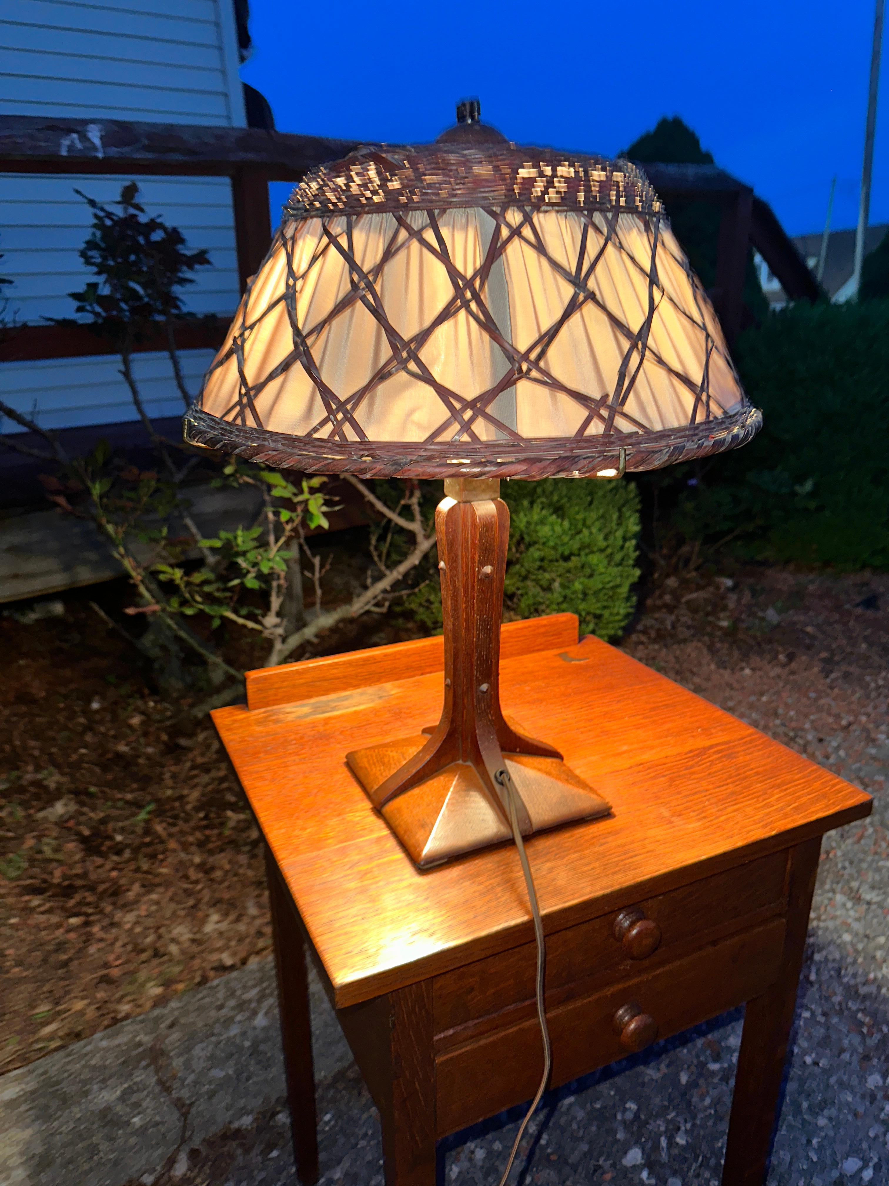 Lampe de table Gustav Stickley ancienne - W7887 en vente 4