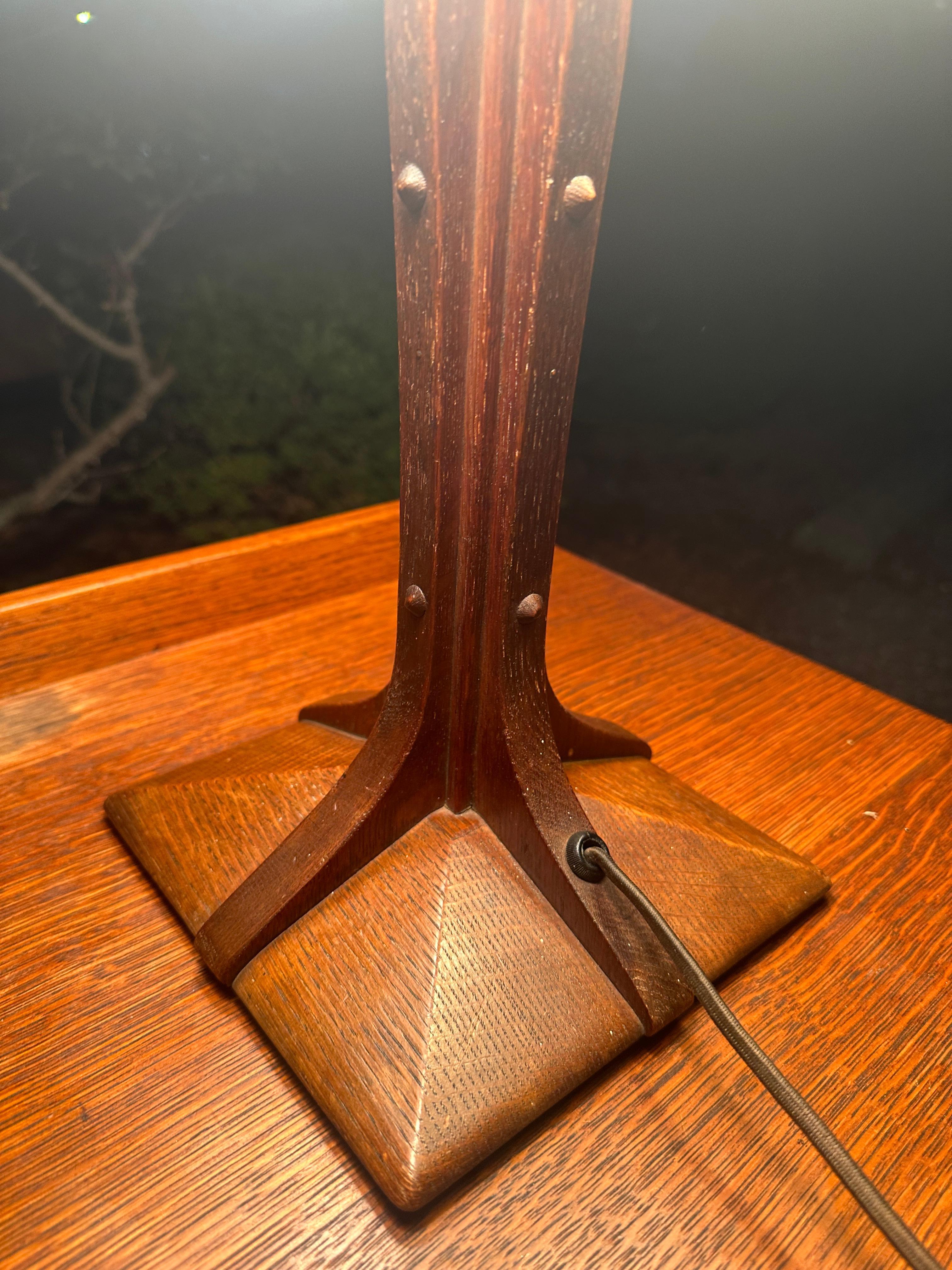Lampe de table Gustav Stickley ancienne - W7887 en vente 11