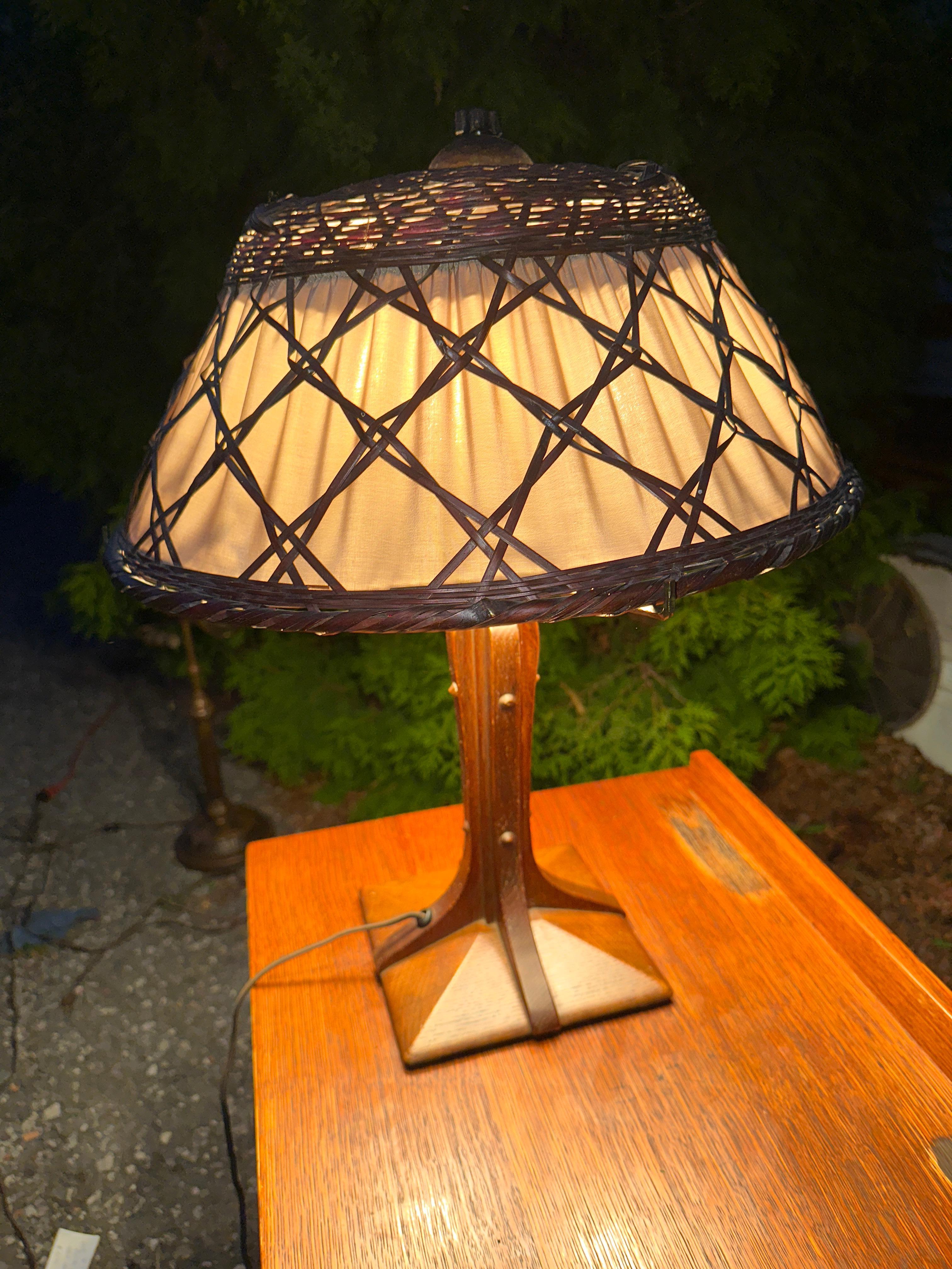 Arts and Crafts Lampe de table Gustav Stickley ancienne - W7887 en vente