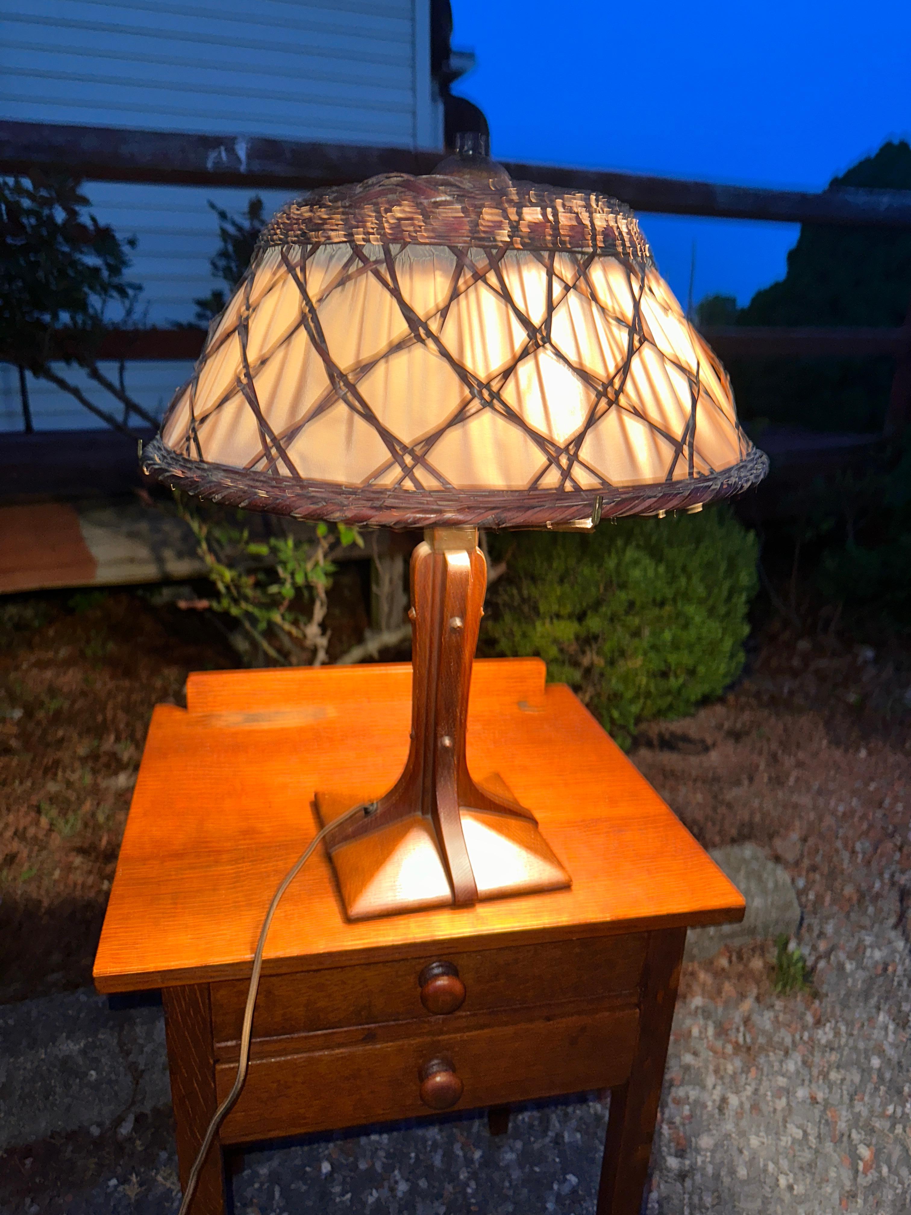 Lampe de table Gustav Stickley ancienne - W7887 en vente 1