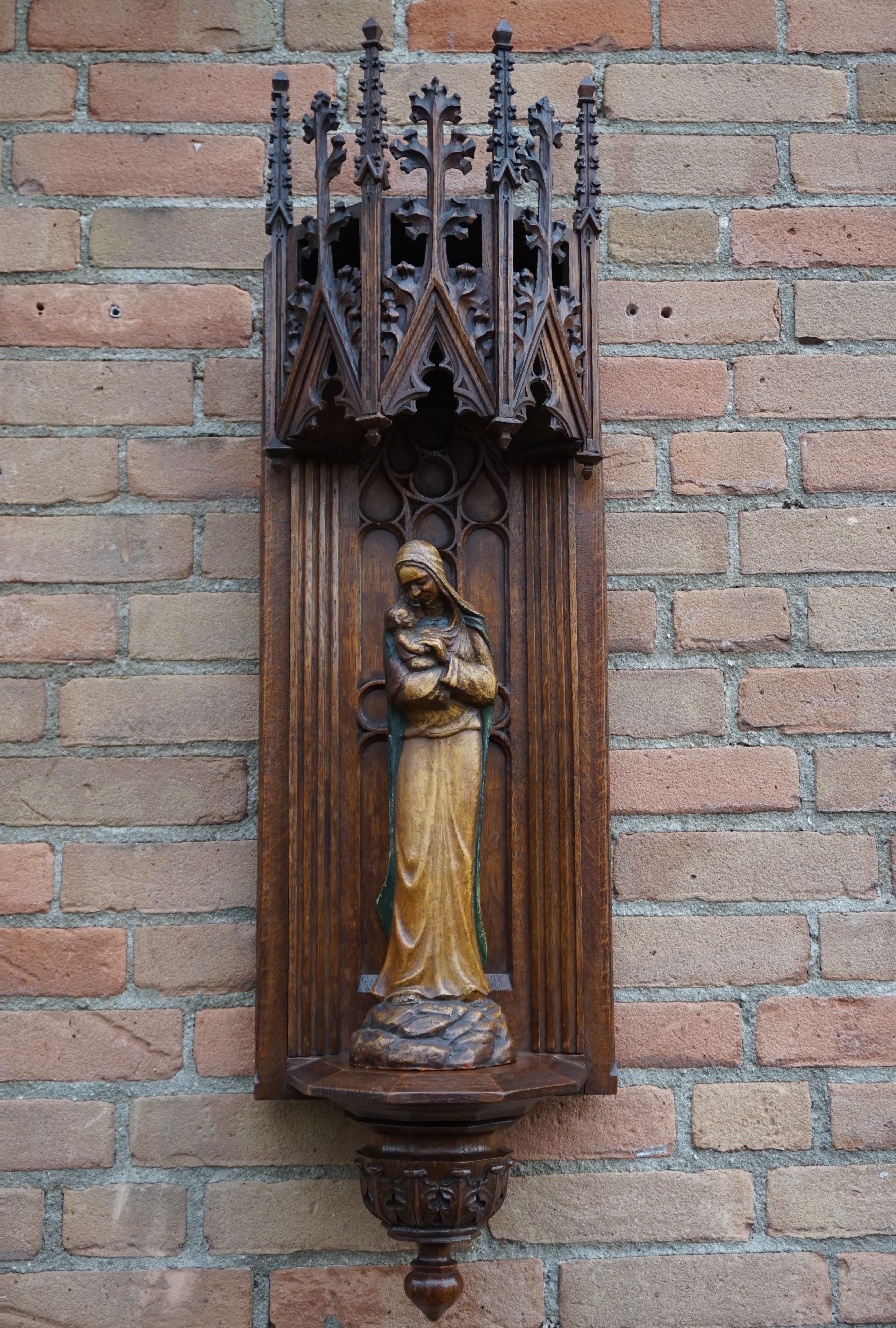 Antique Good Size and Hand Carved Gothic Revival Statue or Saint Console Bracket 4