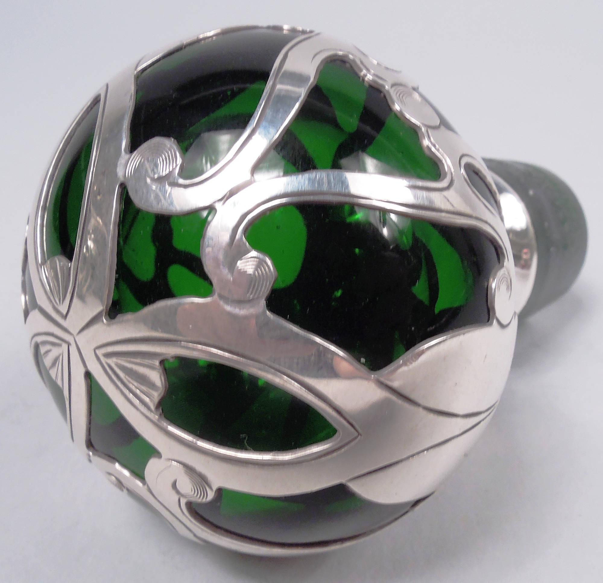 Antique parfum Art Nouveau Gorham recouvert d'argent vert Bon état - En vente à New York, NY