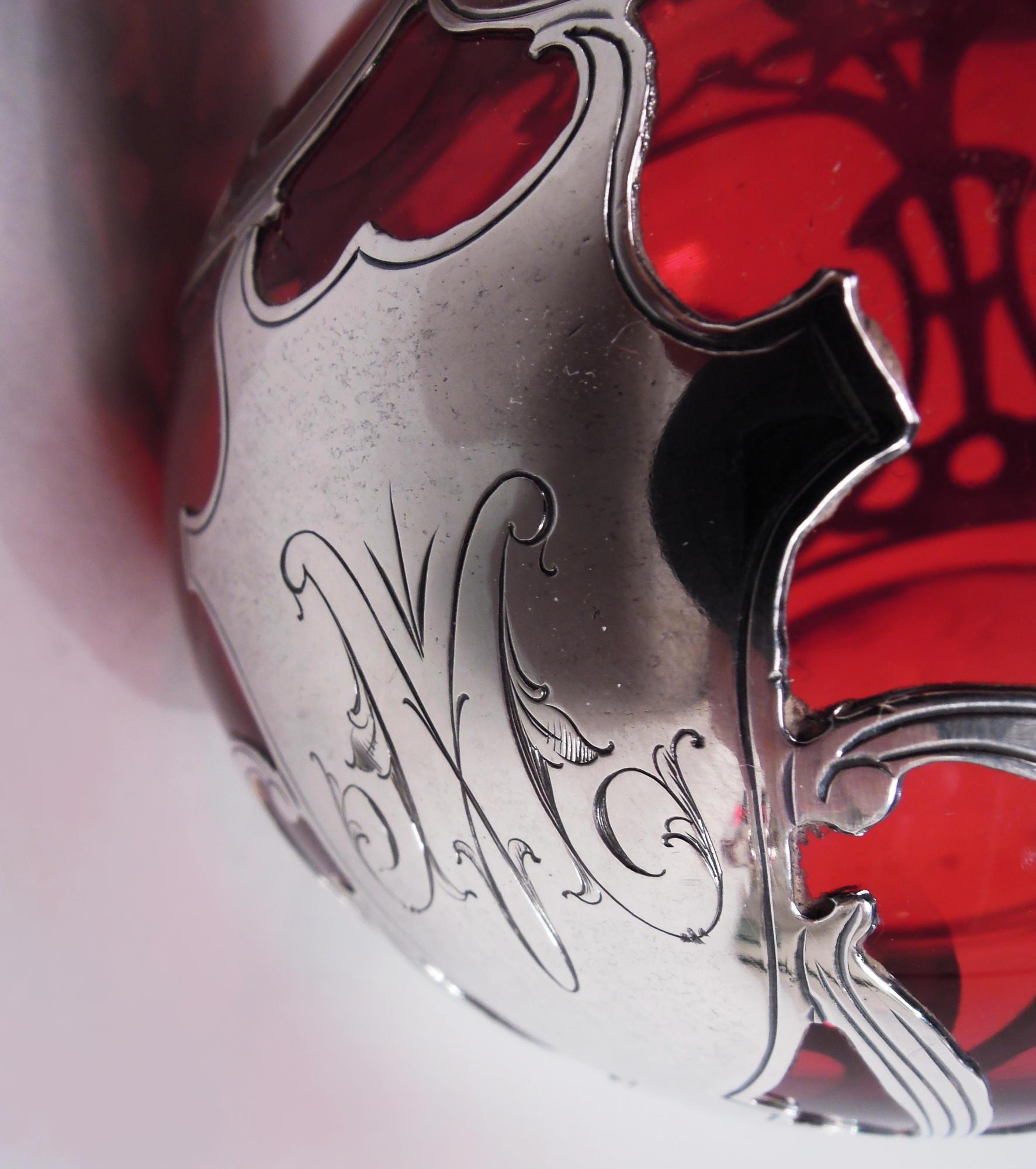 Profumo antico Gorham Art Nouveau rosso con sovrapposizione di argento In condizioni buone in vendita a New York, NY