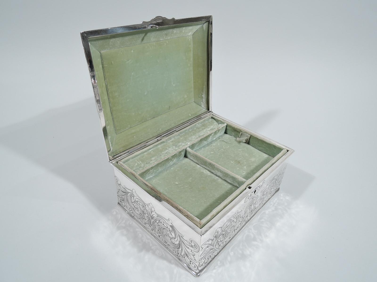 Antique Gorham Art Nouveau Sterling Silver Jewelry Box In Excellent Condition In New York, NY