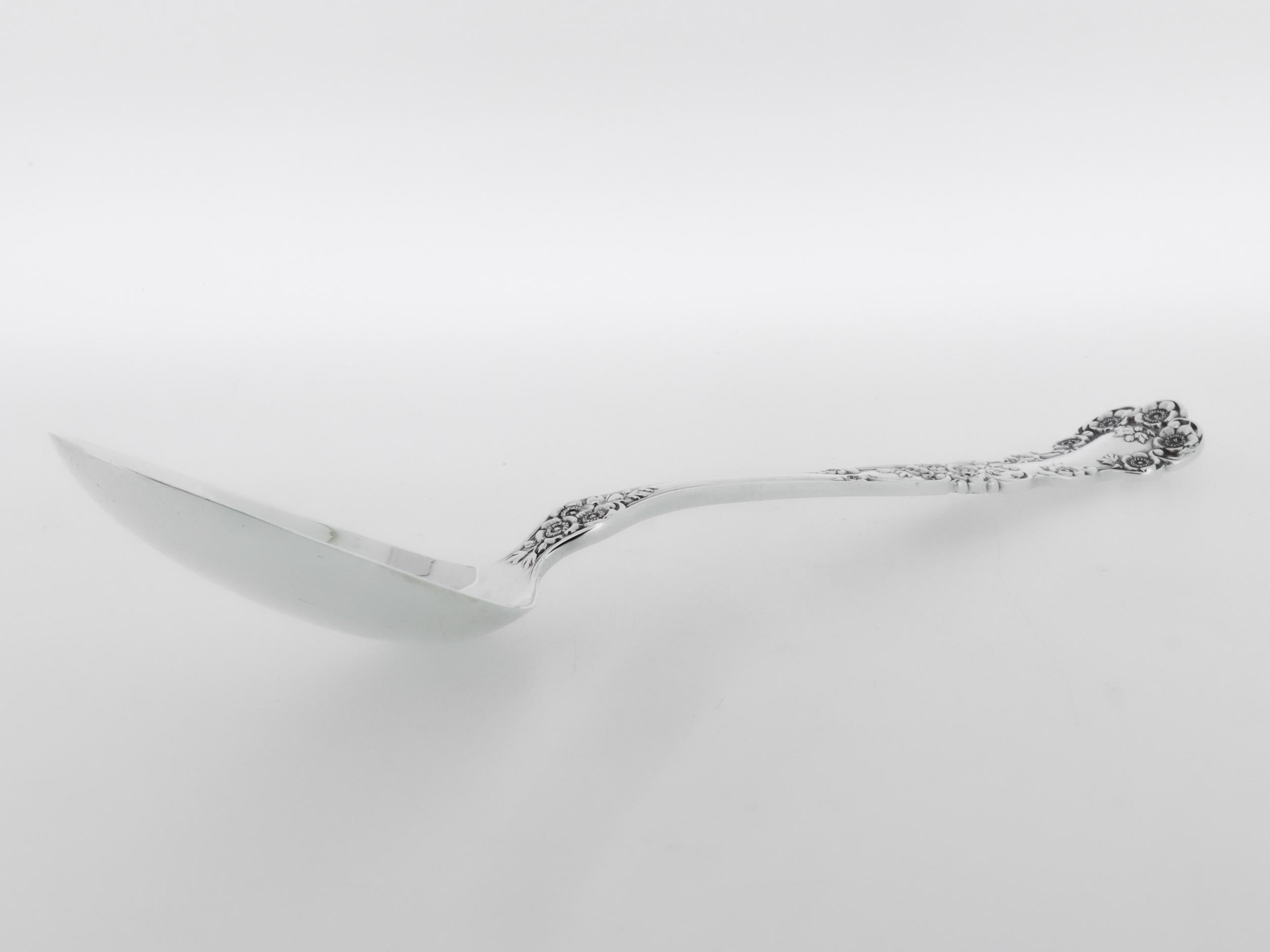 Antique Gorham Buttercup Sterling Silver 6 7/8 in. Tablespoon For Sale 2