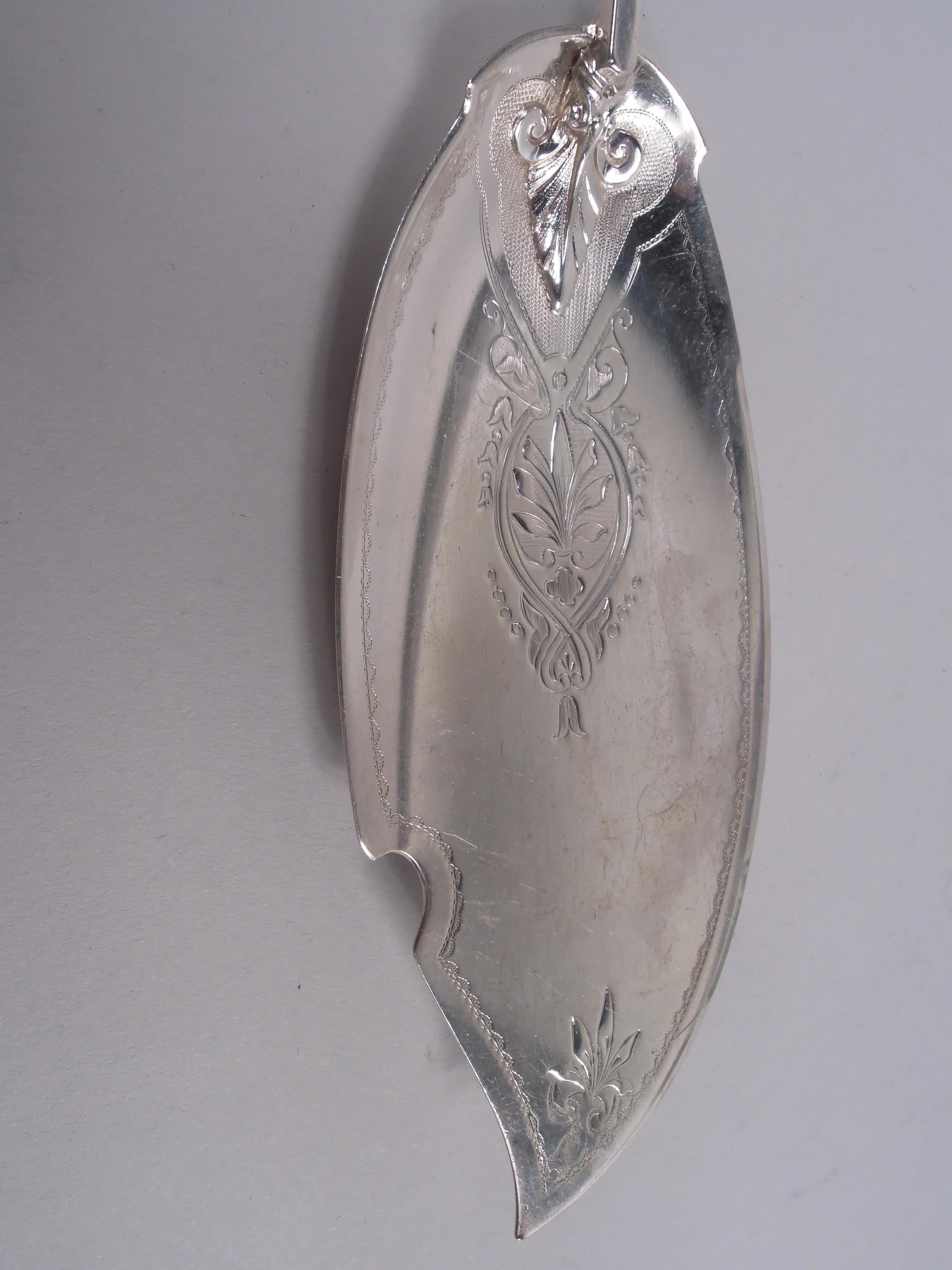 Antique Gorham Coin Silver Fish Slice in Classical Bust Pattern In Good Condition For Sale In New York, NY