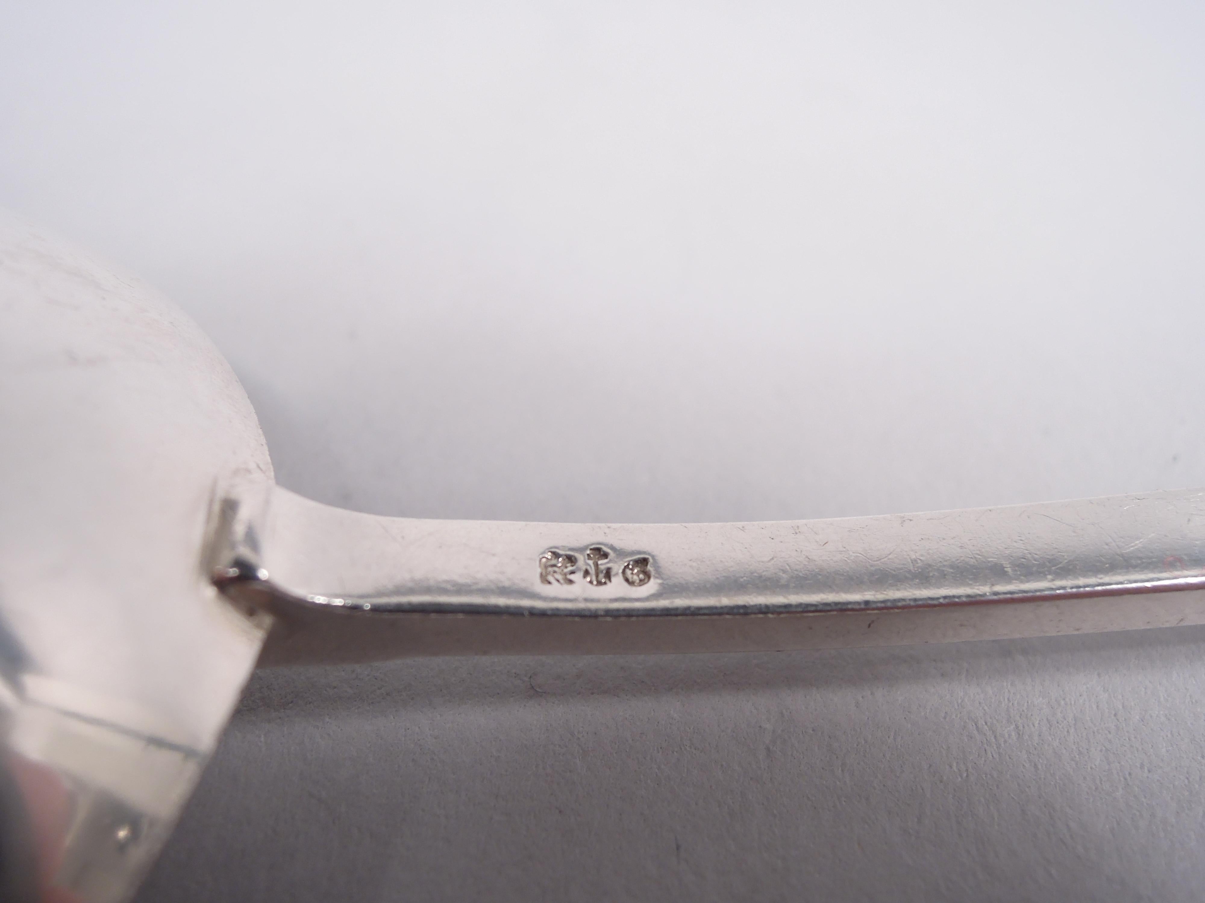 19th Century Antique Gorham Coin Silver Fish Slice in Classical Bust Pattern For Sale